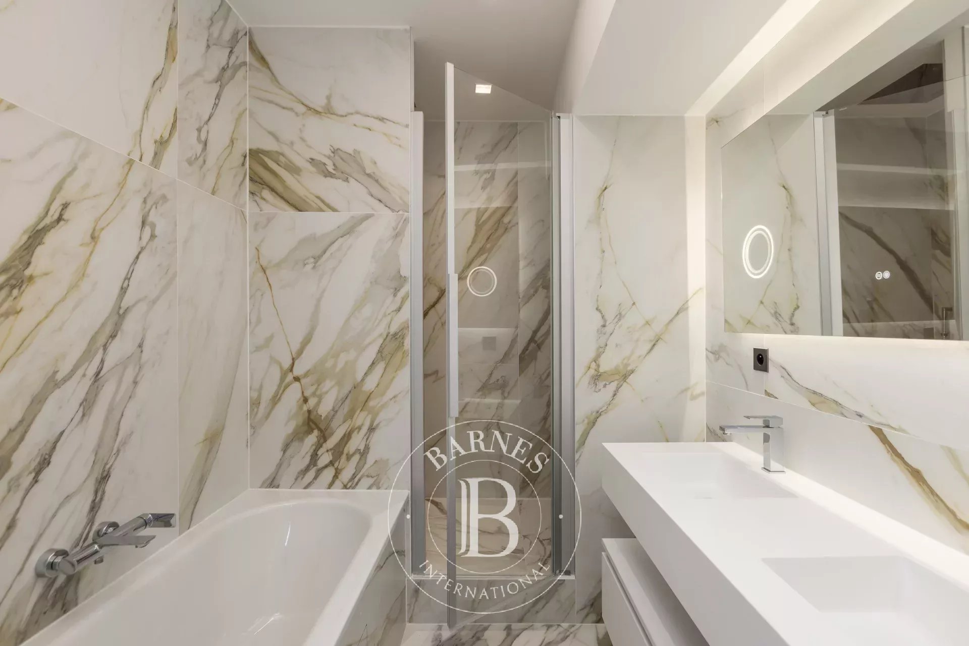 Daire Paris 16ème - picture 12