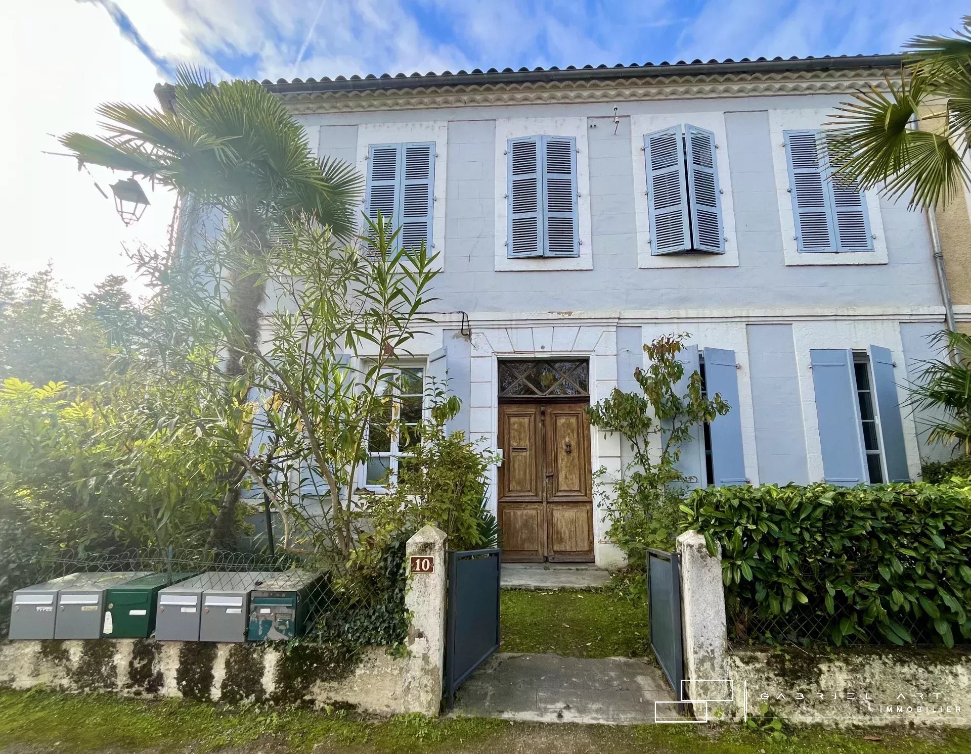 Agence immobilière de 