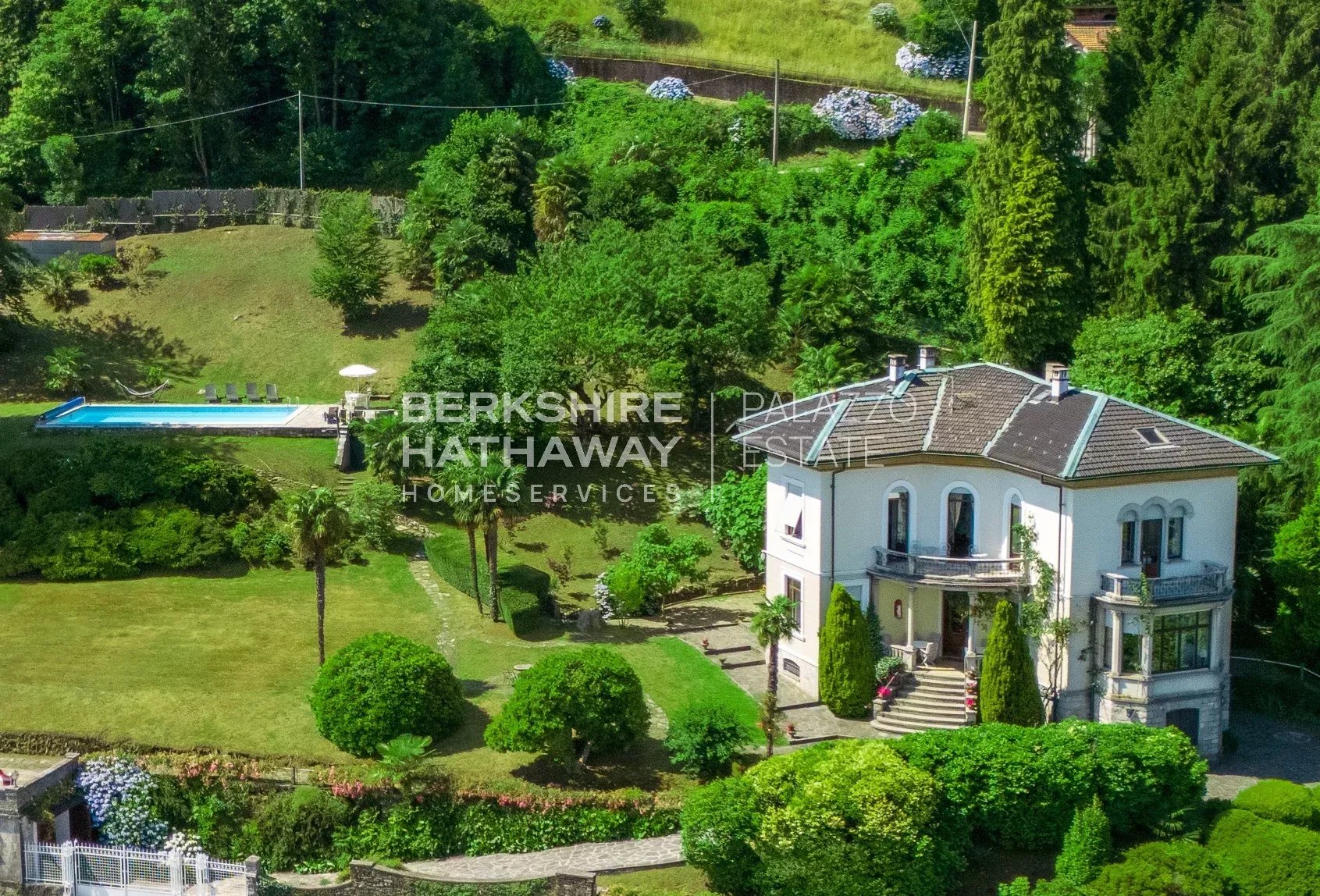 Villa in Stresa - Image 2