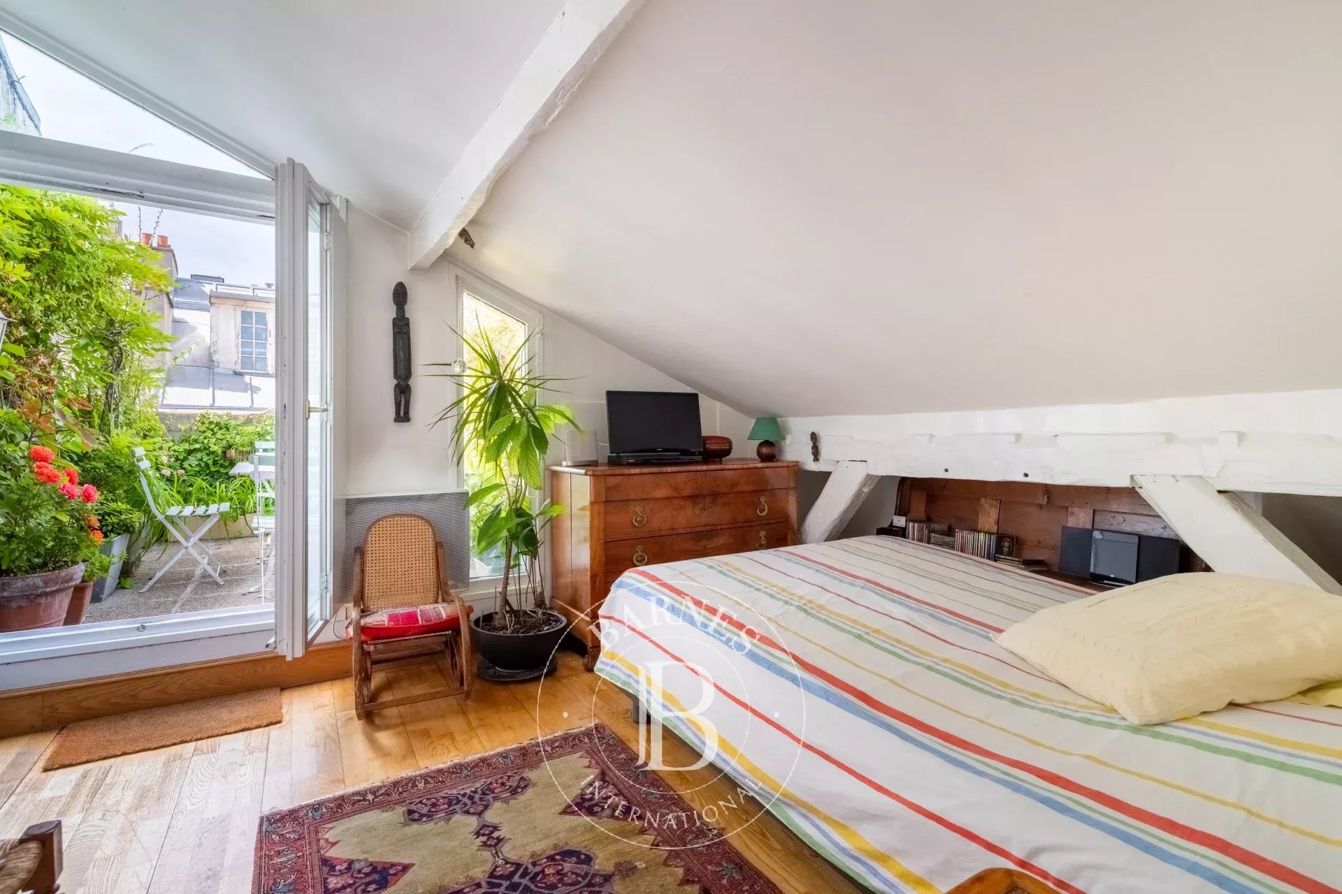 Daire Paris 4ème - picture 7