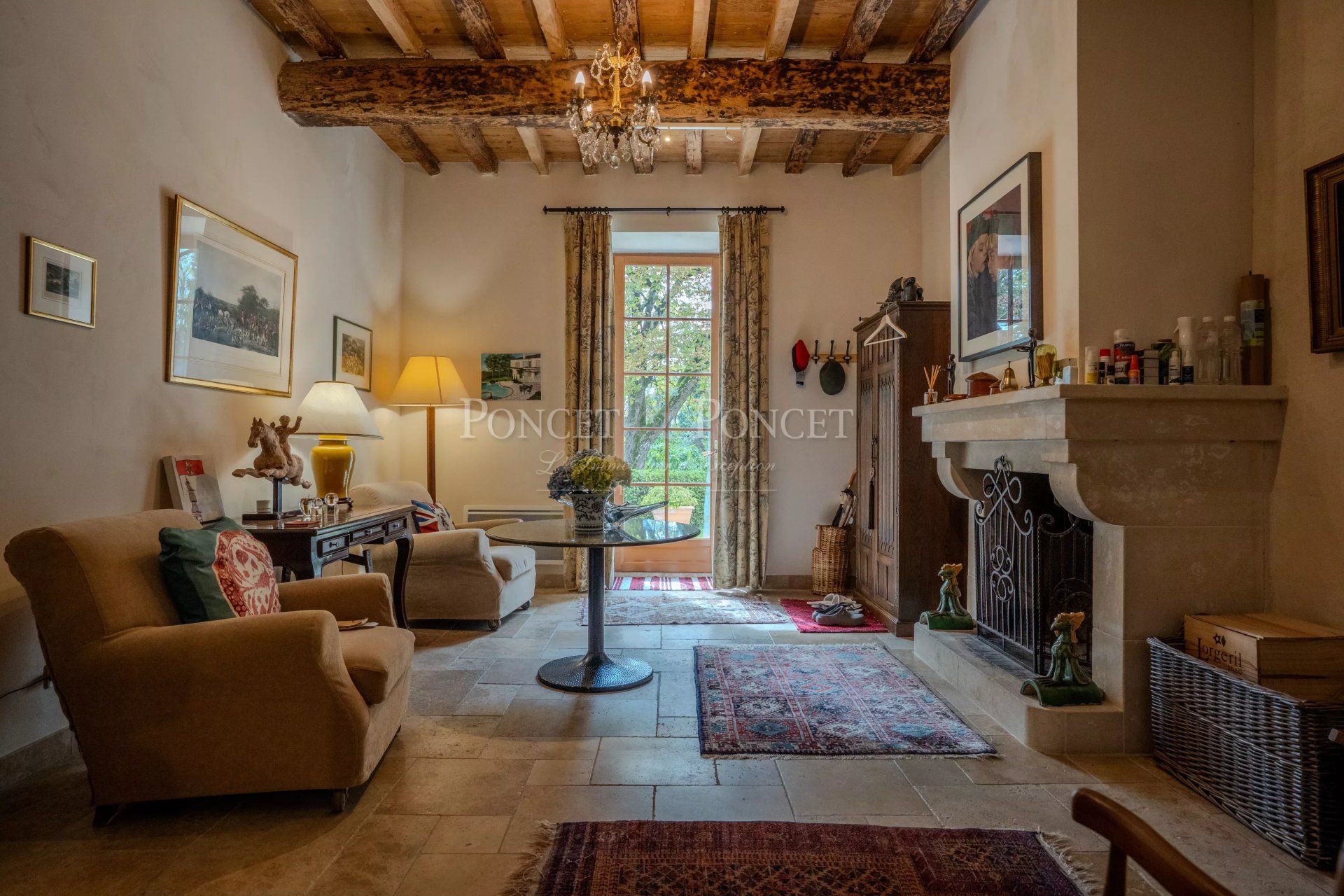 9 Bedroom Villa/Townhouse's Image 14