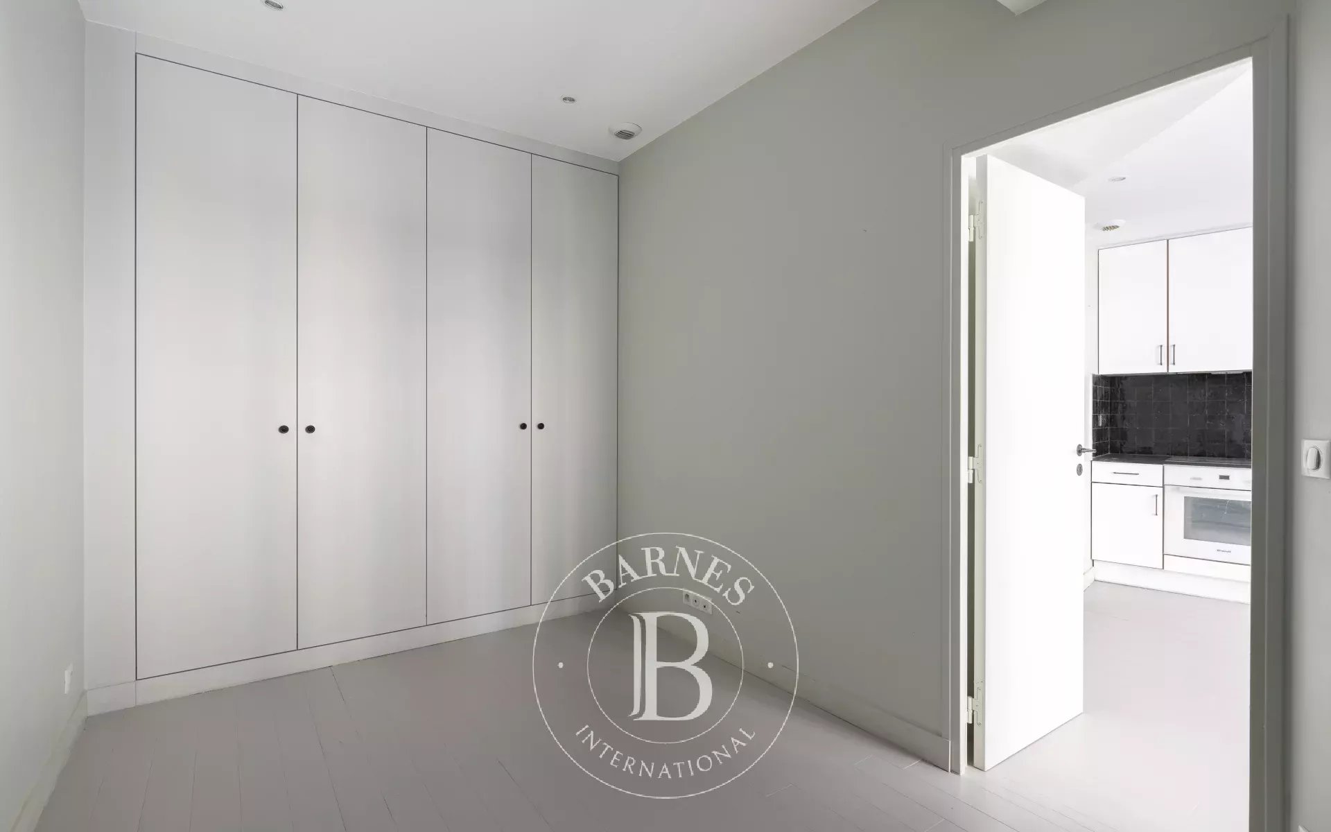 Daire Paris 18ème - picture 9