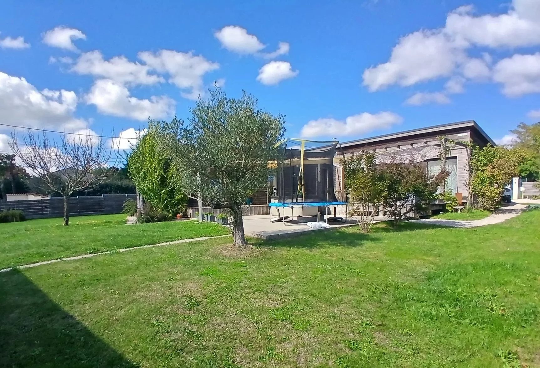 House in Montendre - view 1