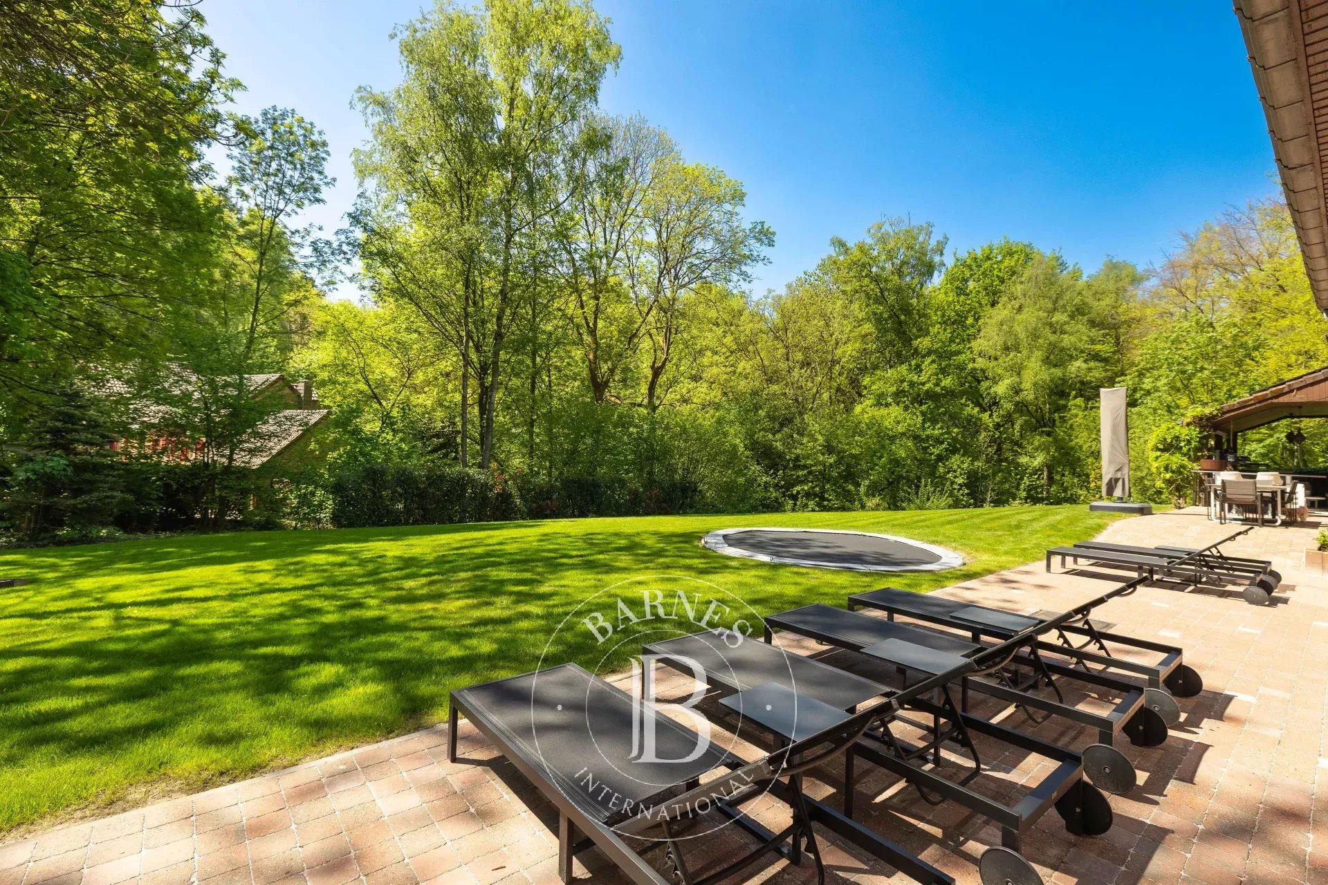 Prachtige villa aan het bos van Hautmont