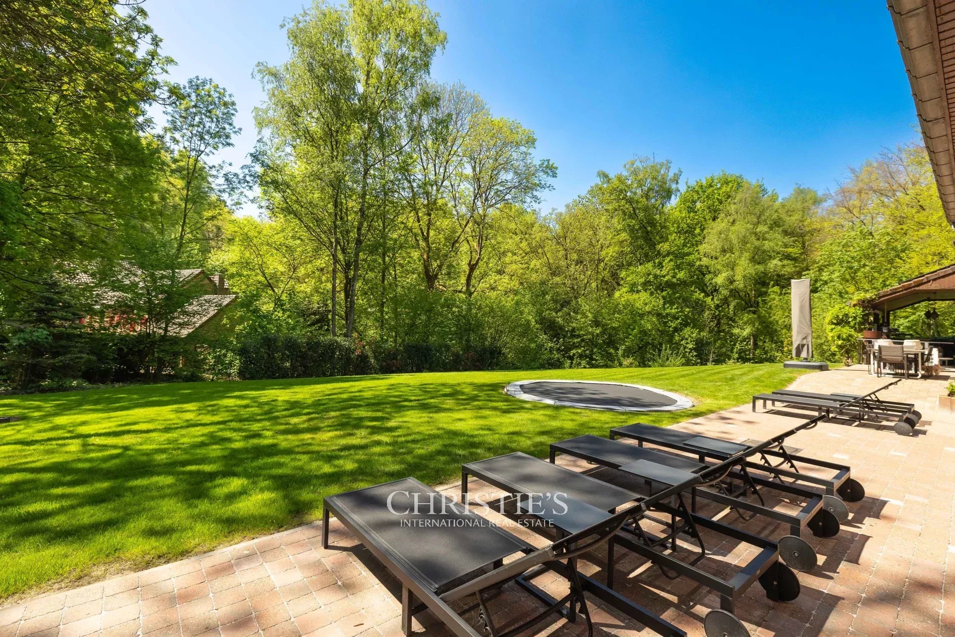 Bois du Hautmont – Gerenoveerde villa met 100 m² kantoor/afzonderlijk appartement