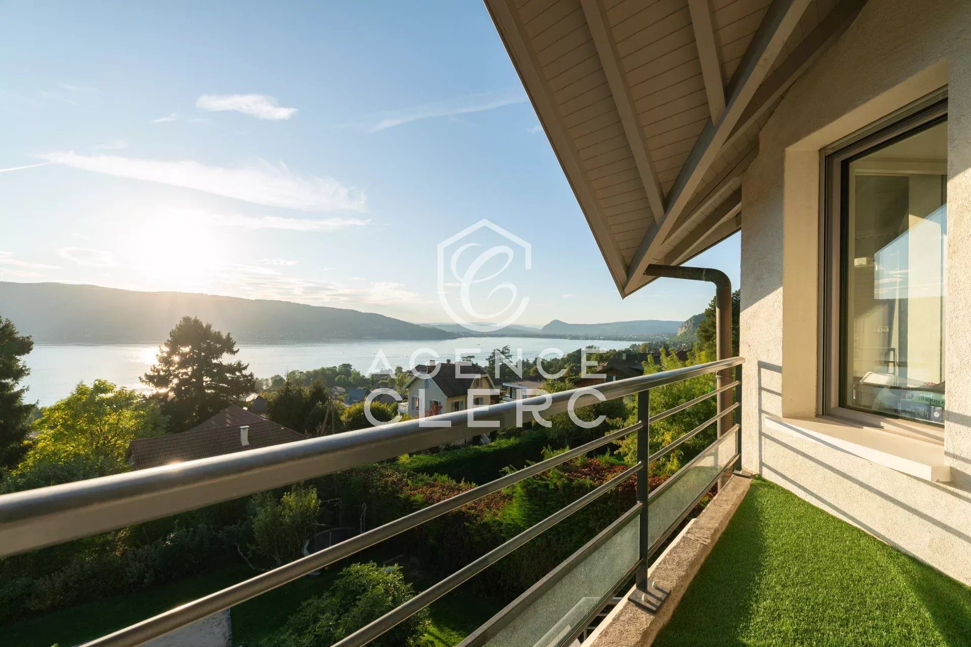 6 Bedroom Villa/Townhouse's Image 16