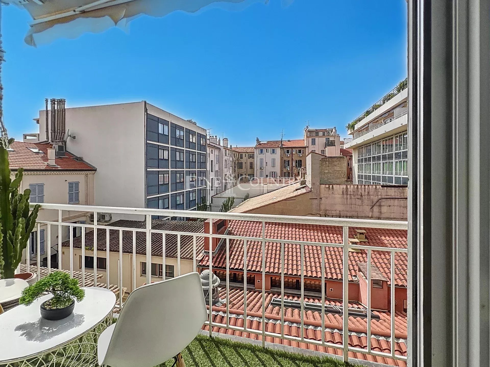 Photo of APPARTEMENT FOR SALE CANNES CENTER BANANE