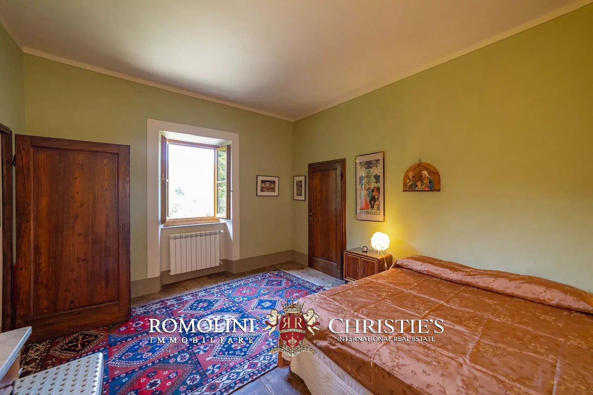 11 Bedroom Villa/Townhouse's Image 88