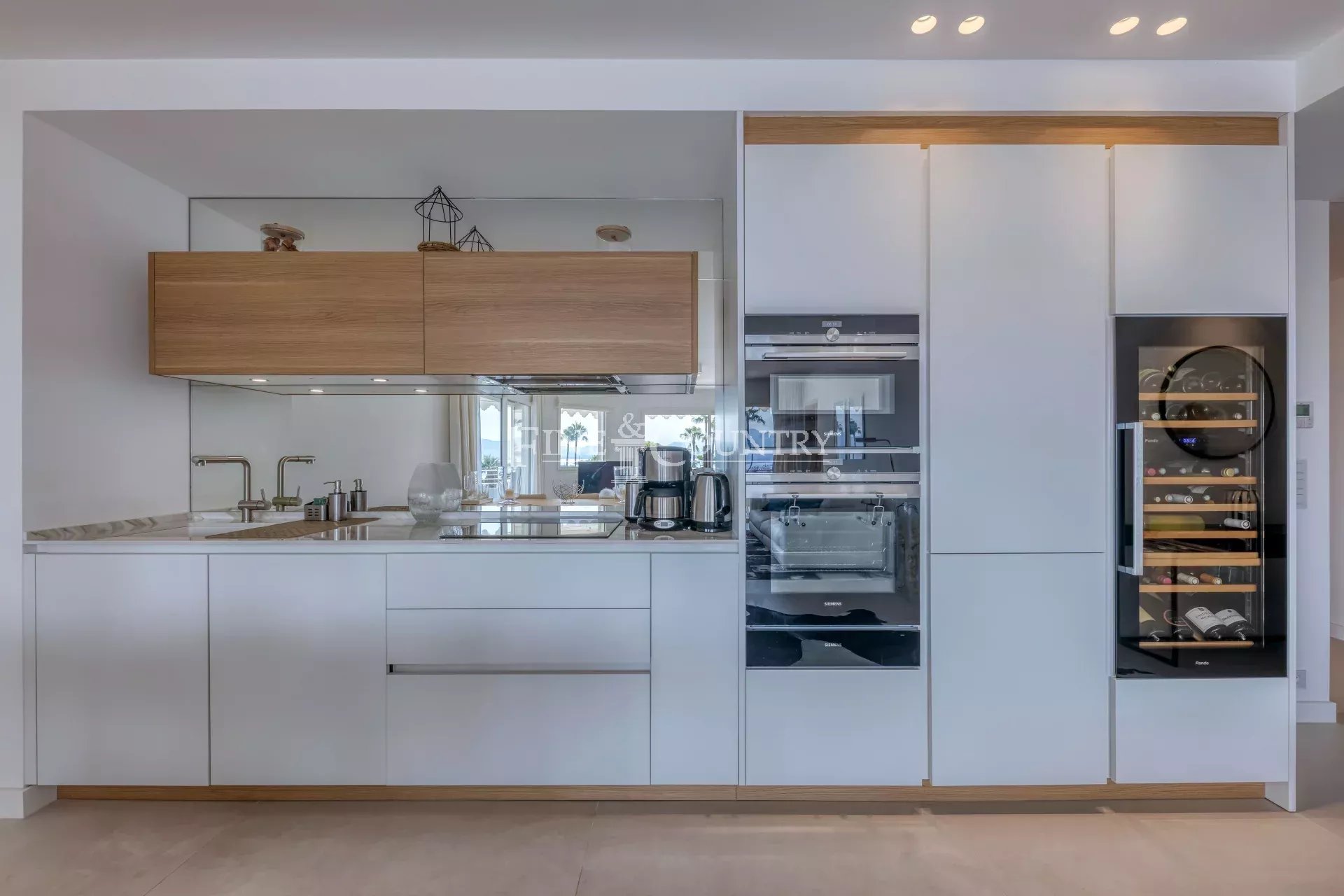 Photo of Apartment for sale on the Croisette, Cannes