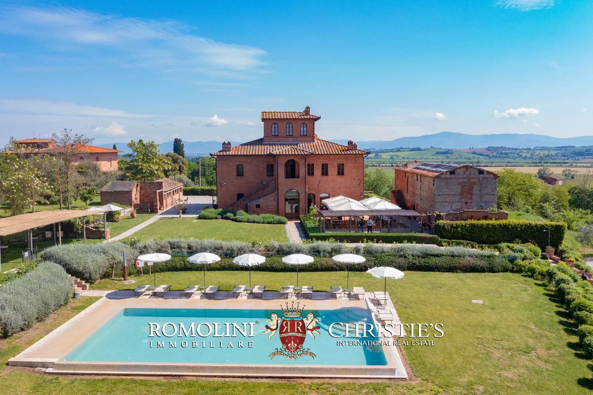 14 Bedroom Villa/Townhouse's Image 36