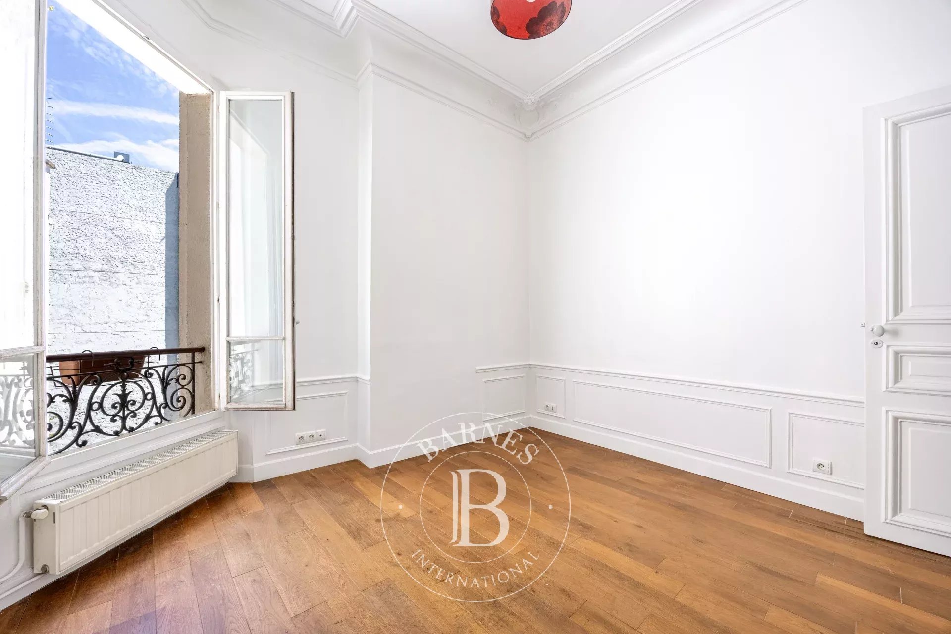 Apartment Paris 75008  -  ref 87184070 (picture 3)