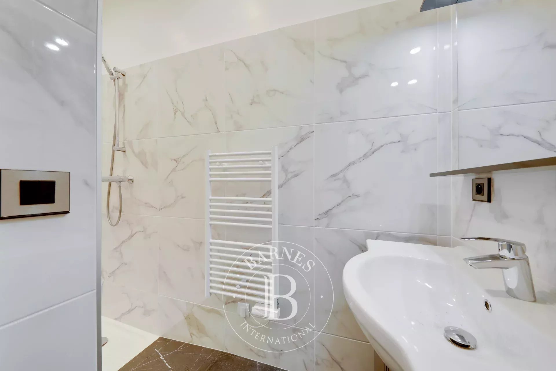 Daire Paris 6ème - picture 8