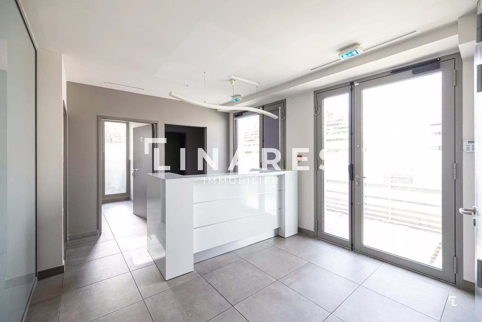 MEDIC CENTER - Local Commercial de 117m2 - 13210 Saint-Rémy-de-Provence