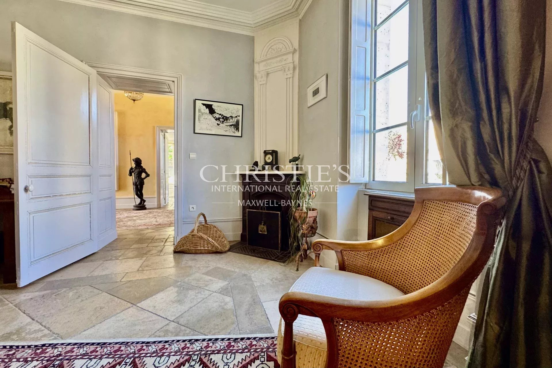 14 Bedroom Villa/Townhouse's Image 17