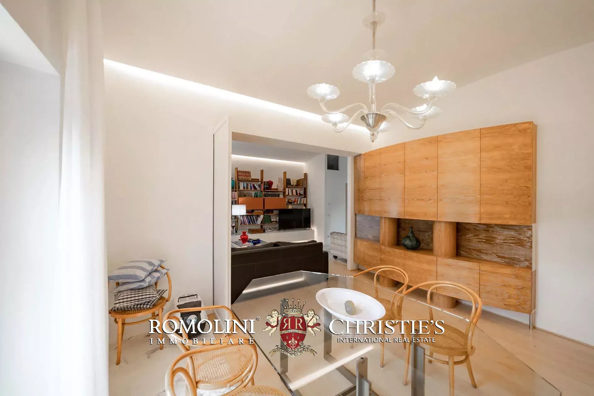 11 Bedroom Villa/Townhouse's Image 52