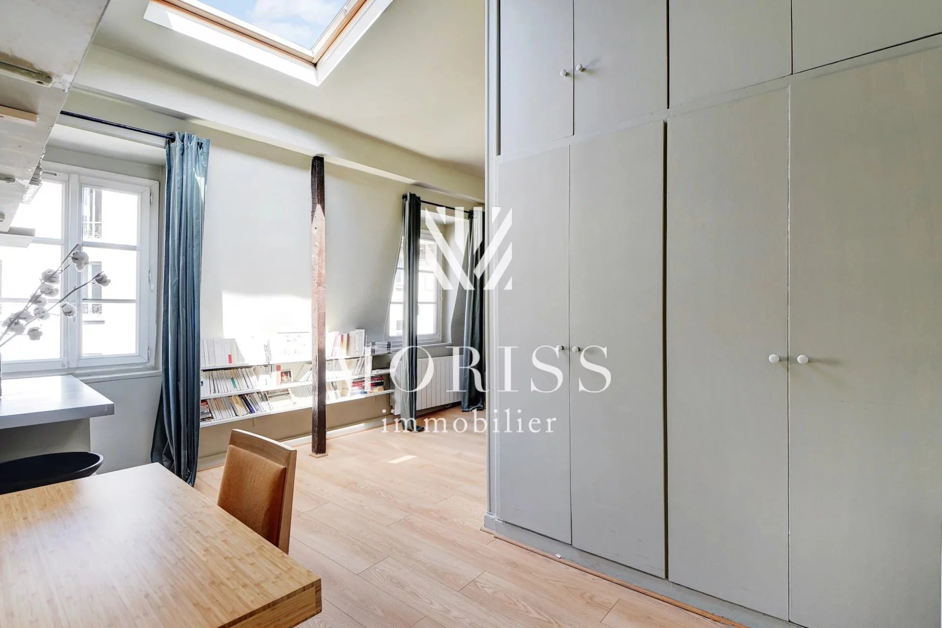 1/2 PIÈCES - ATYPIQUE - JULES JOFFRIN - 75018 PARIS - Image Array