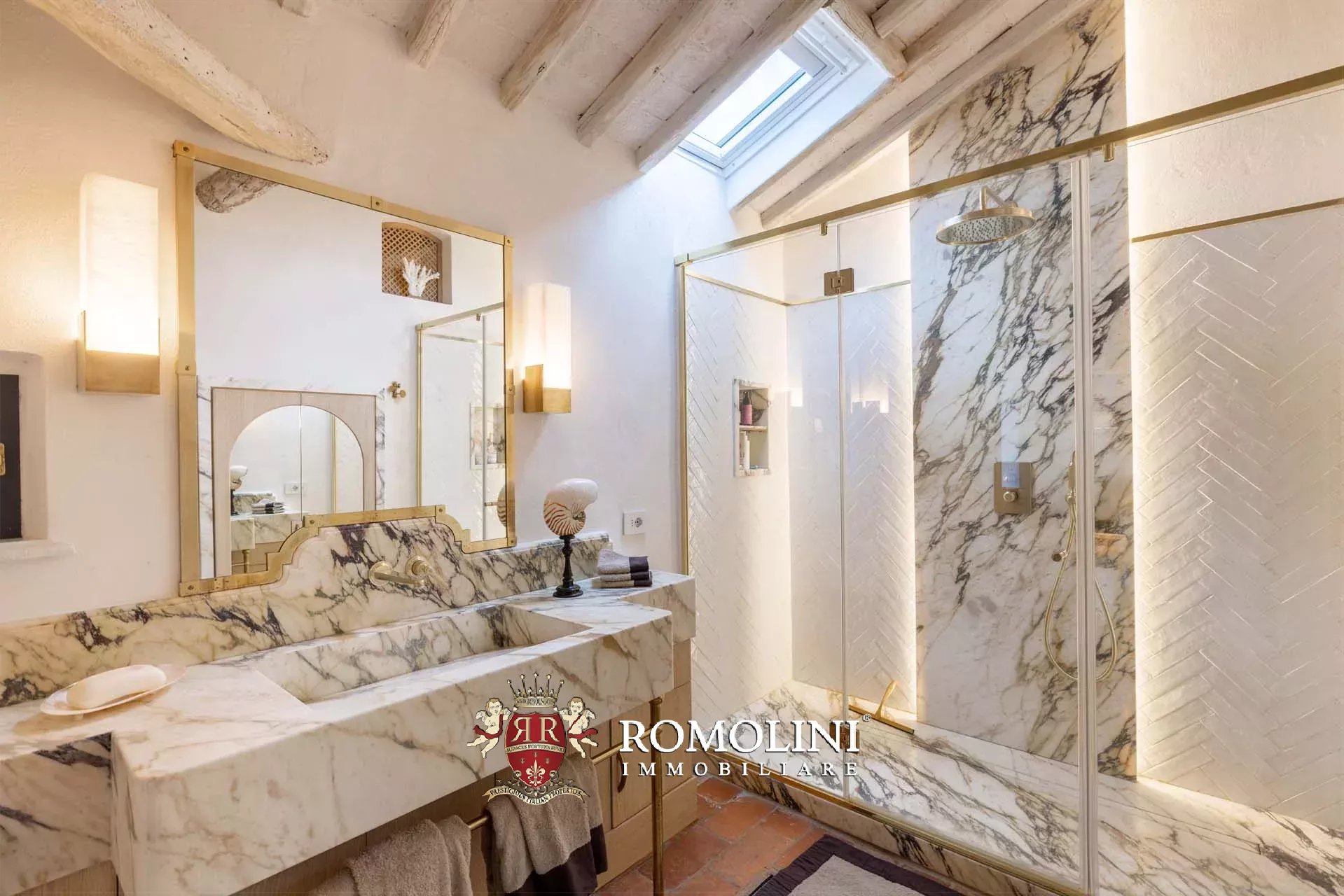 4 Bedroom Villa/Townhouse's Image 34