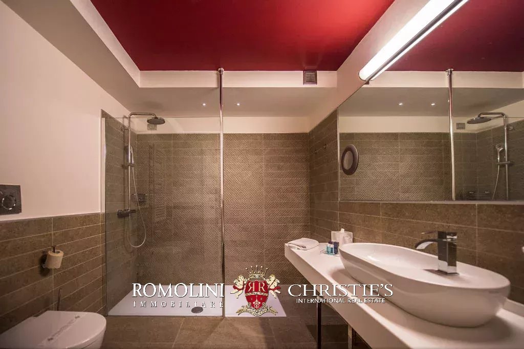 52 Bedroom Villa/Townhouse's Image 77