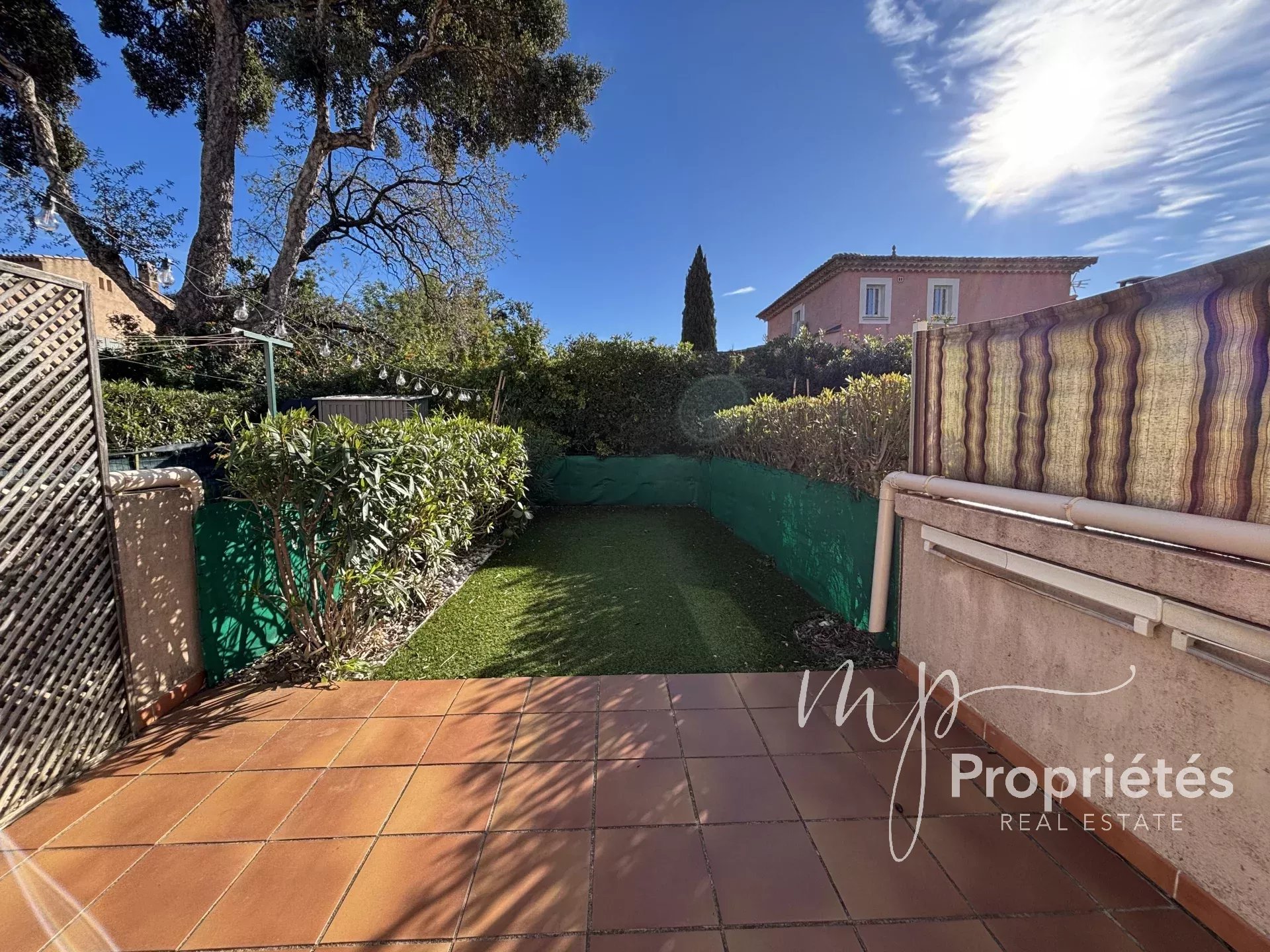 Agence immobilière de 