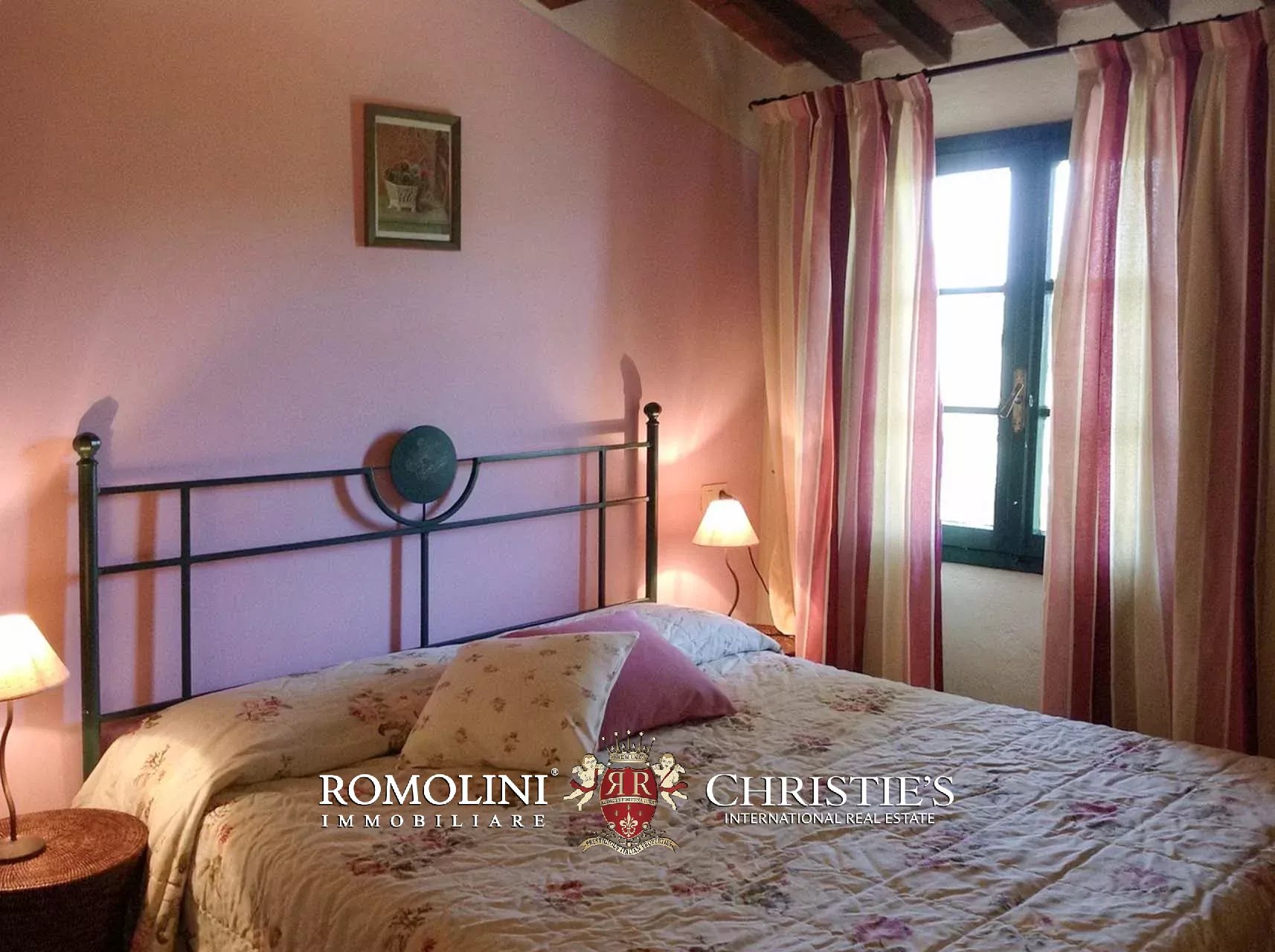 22 Bedroom Vineyard's Image 19