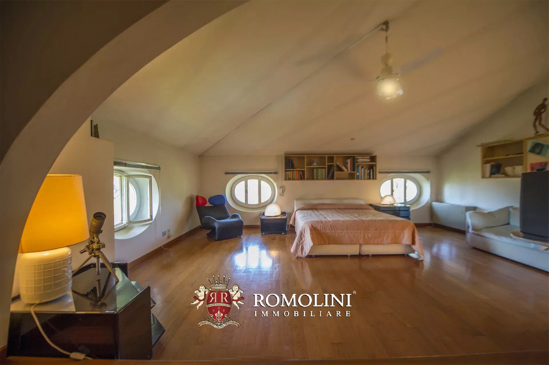 10 Bedroom Villa/Townhouse's Image 54