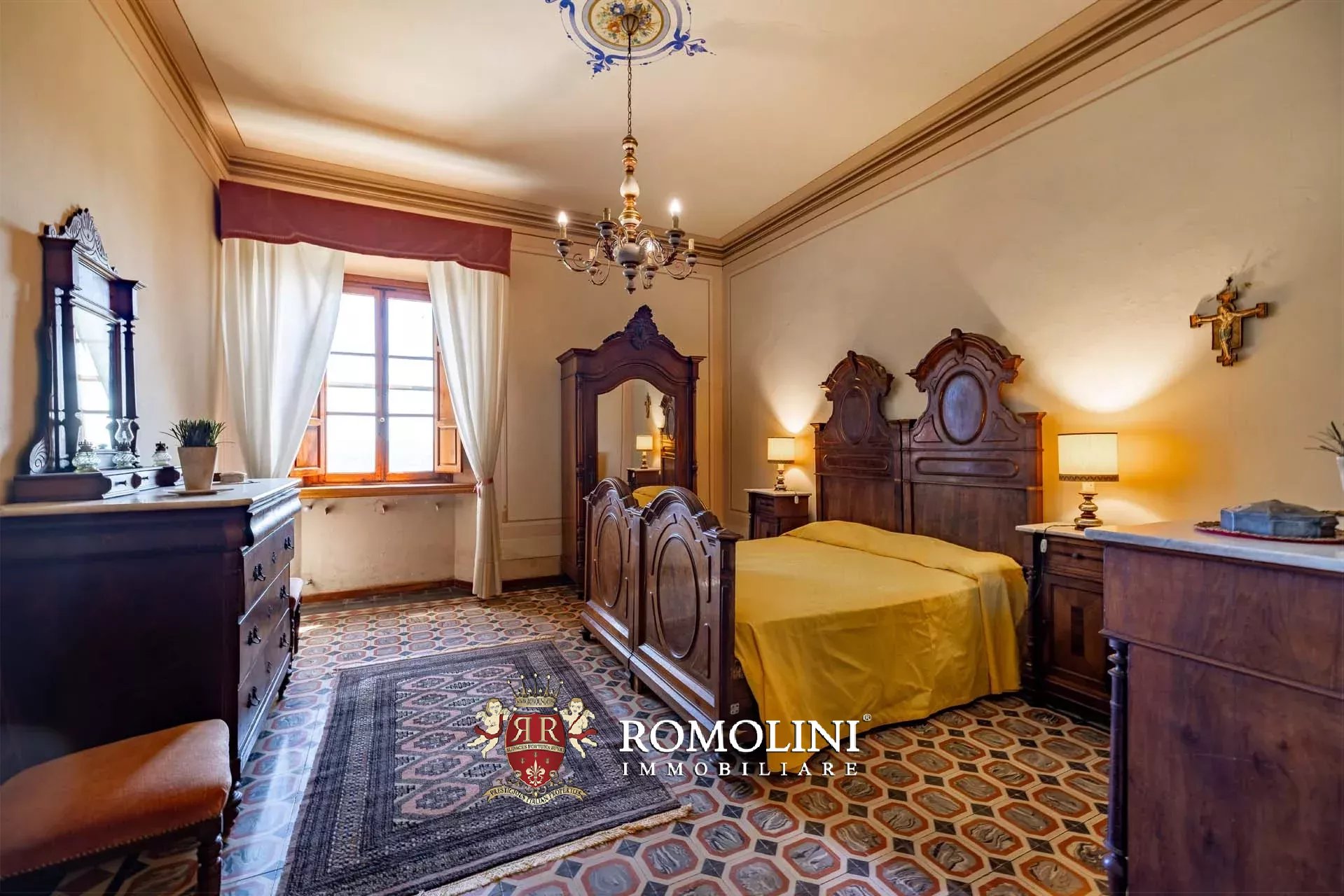 30 Bedroom Vineyard's Image 55