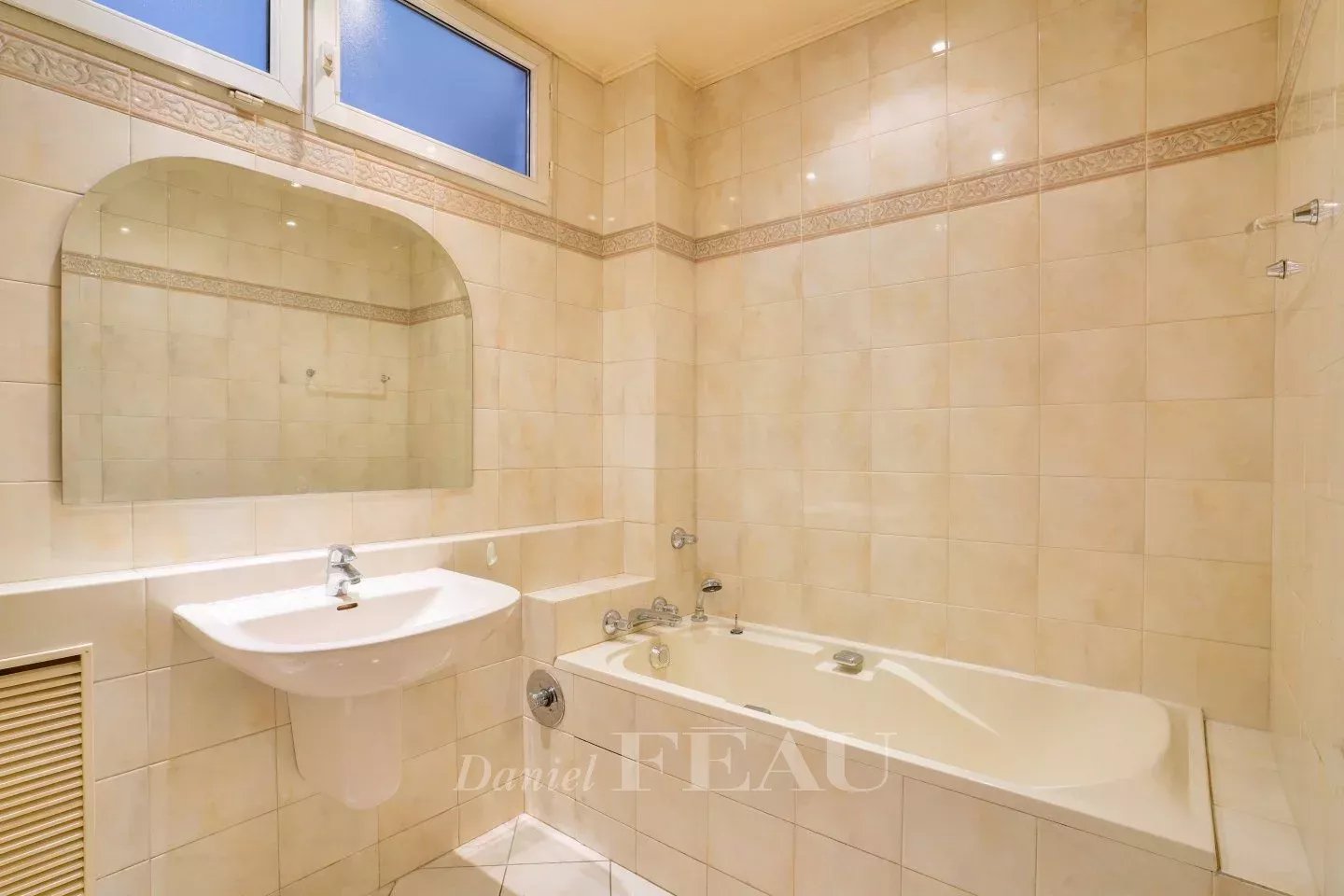 Location Appartement Paris 17ème