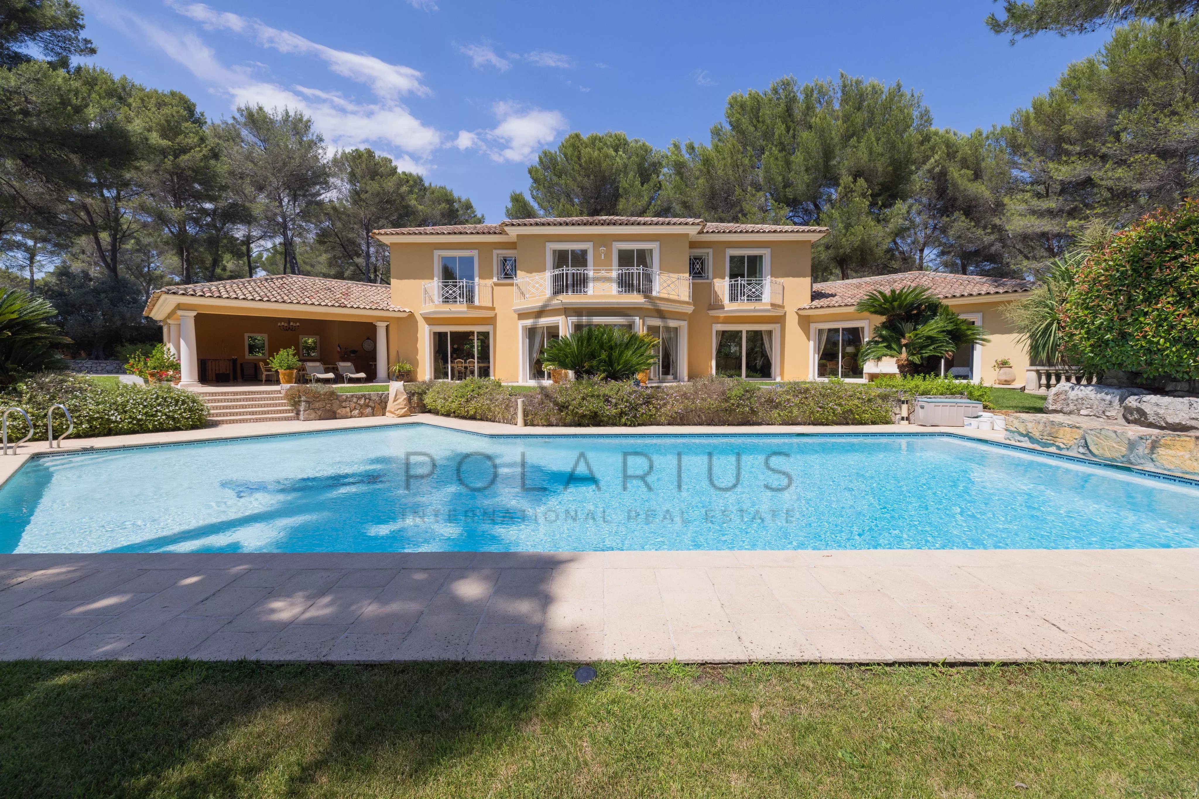 Agence immobilière de 