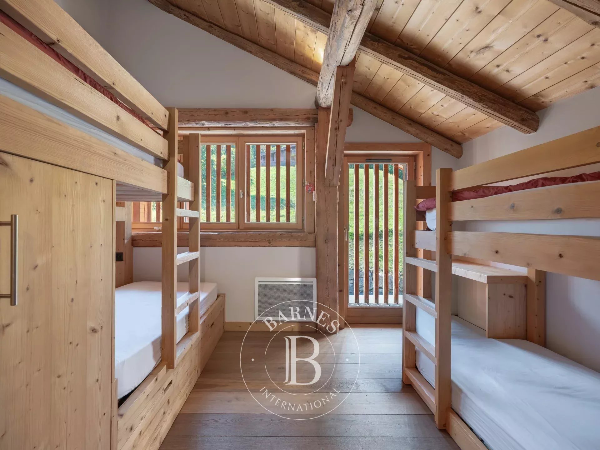 Daire Combloux - picture 14