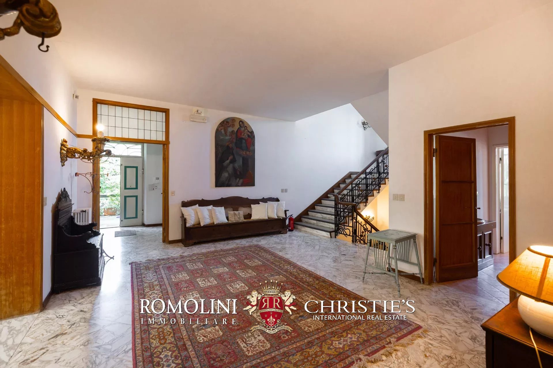 11 Bedroom Villa/Townhouse's Image 45