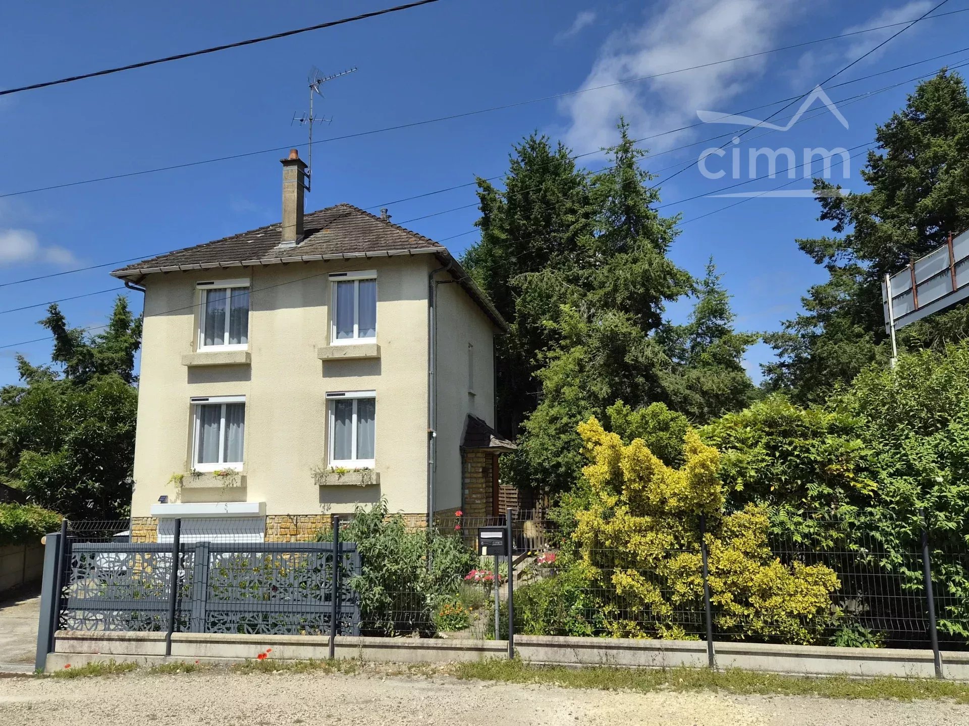 Agence immobilière de CIMM IMMOBILIER SAINT ELOY DE GY
