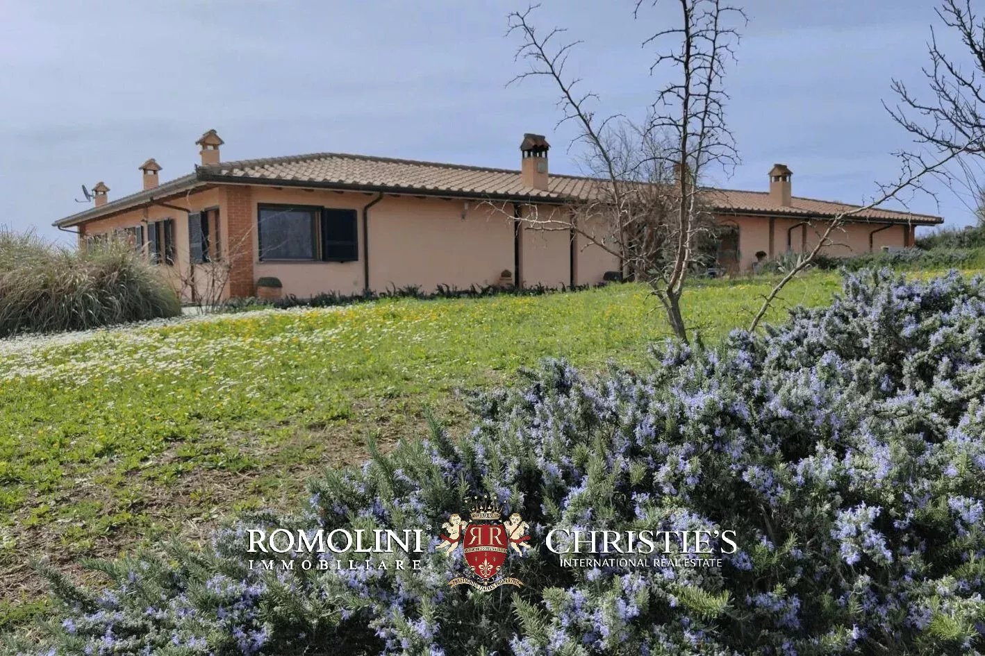 3 Bedroom Vineyard's Image 8