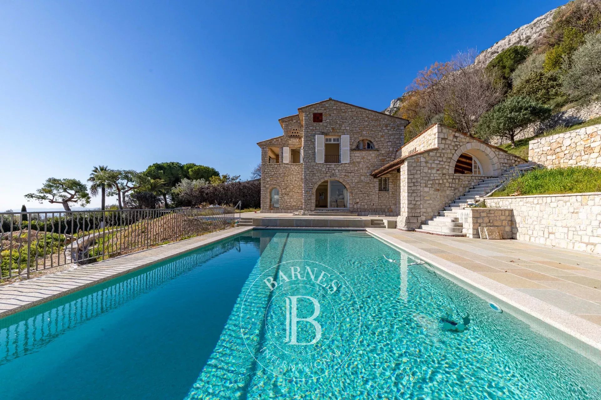 Exceptional domaine with 180° sea and mountain view - picture 32 title=