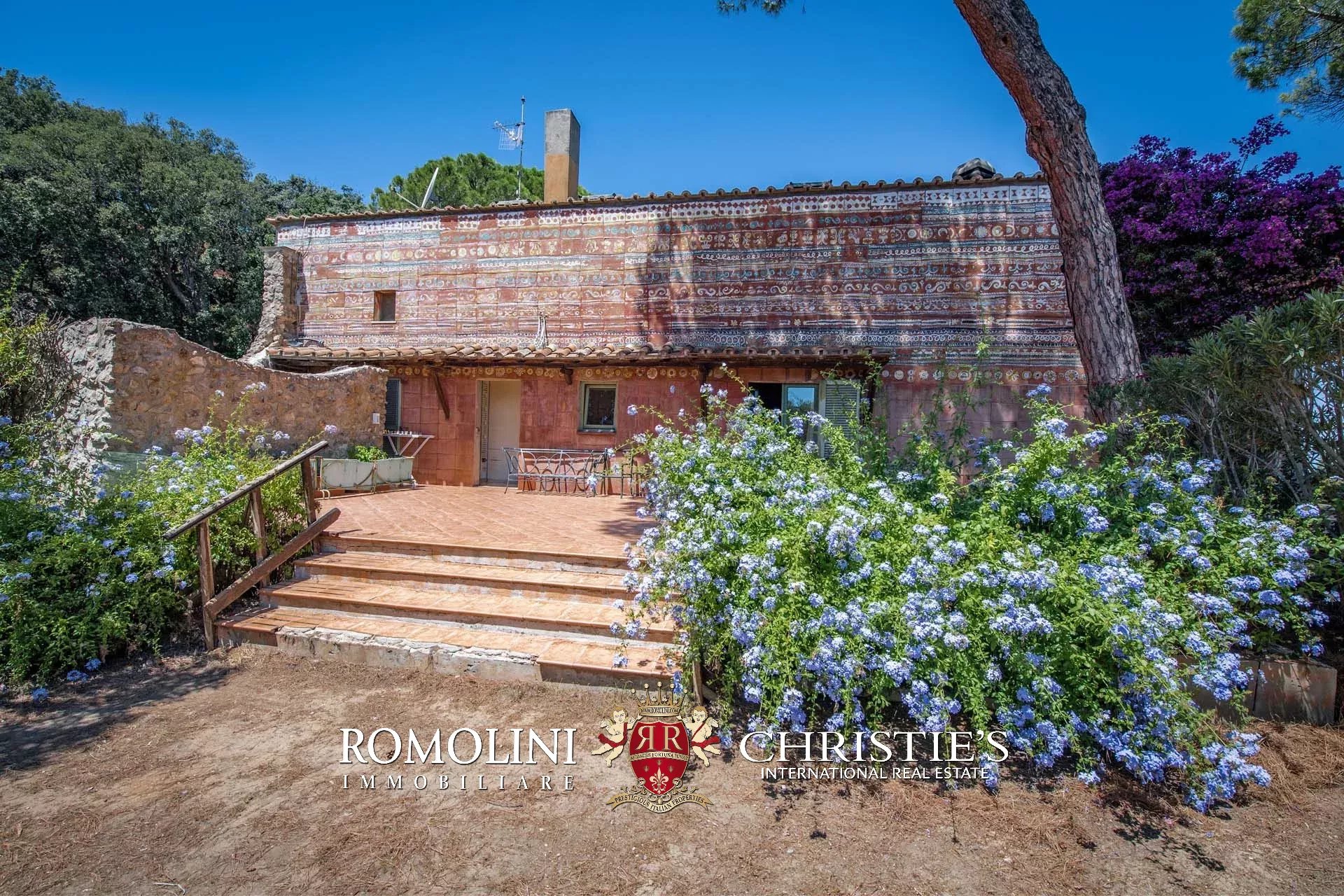4 Bedroom Villa/Townhouse's Image 15