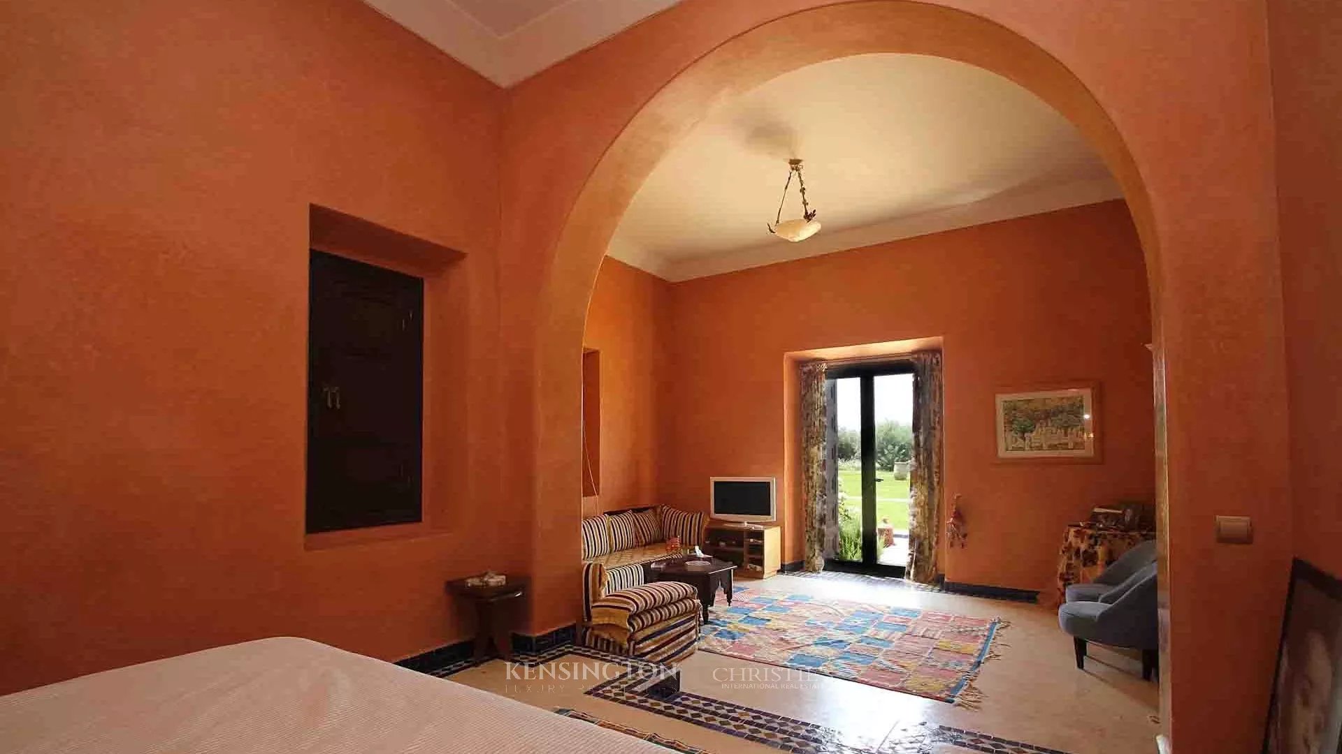 6 Bedroom Villa/Townhouse's Image 20