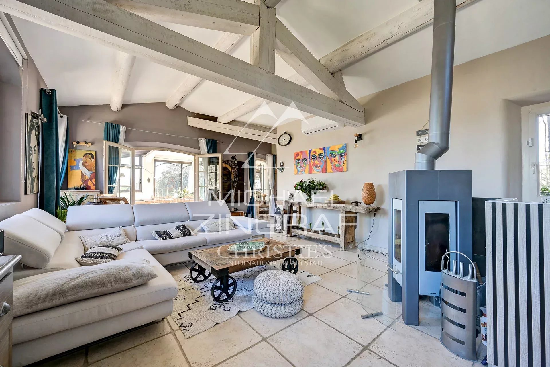 4 Bedroom Villa/Townhouse's Image 4