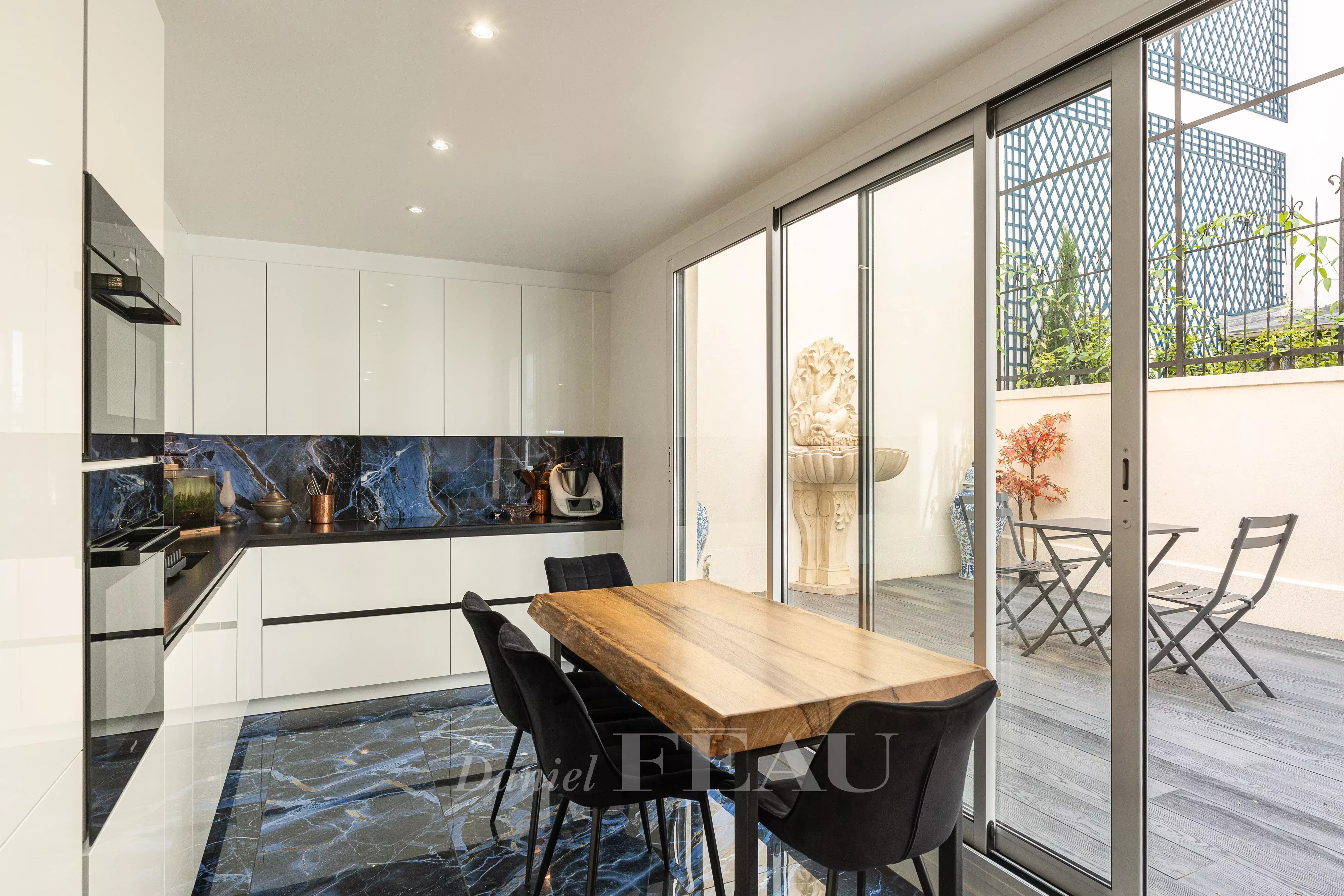 Sale Mansion Neuilly-sur-Seine