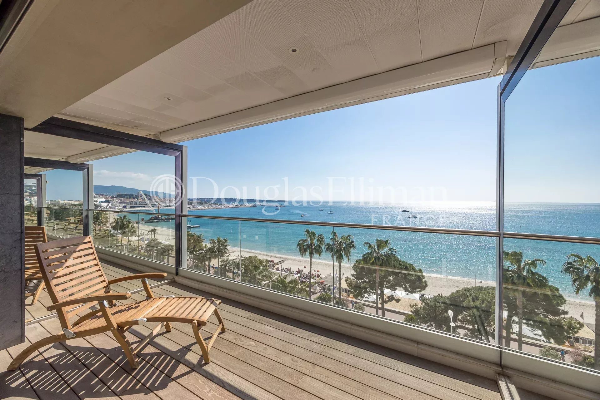CANNES CROISETTE – Superbe 2 pièces avec vue mer panoramique - Image nᵒ2