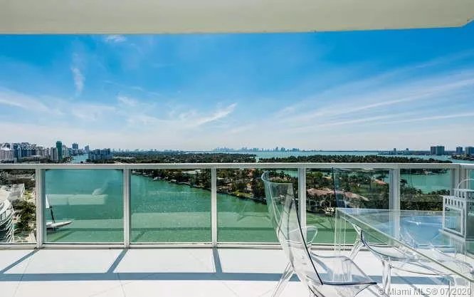 Miami Beach - PH - Condo - 3 Habitaciones - 2,5 Bathrooms.