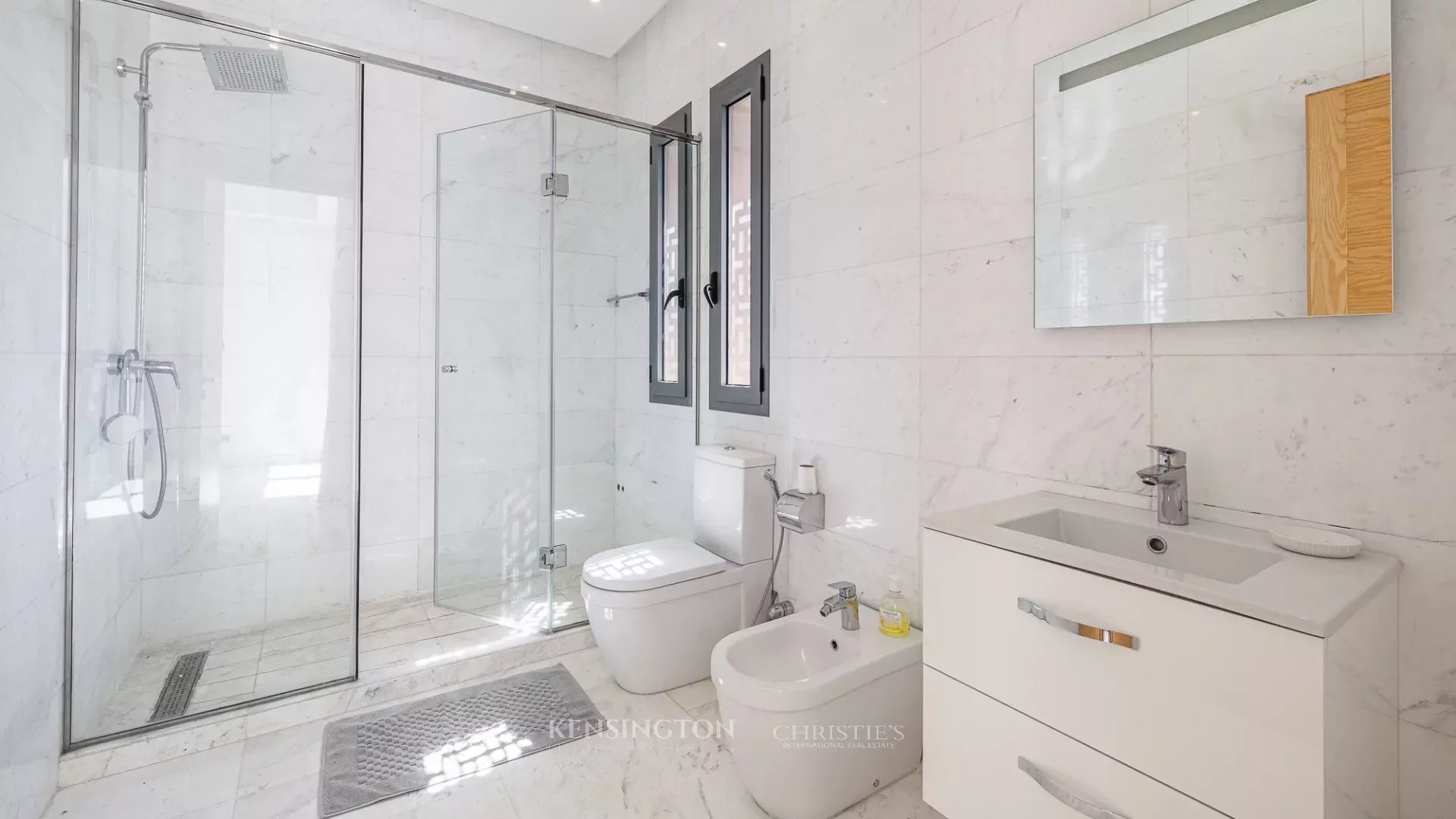 7 Bedroom Villa/Townhouse's Image 28