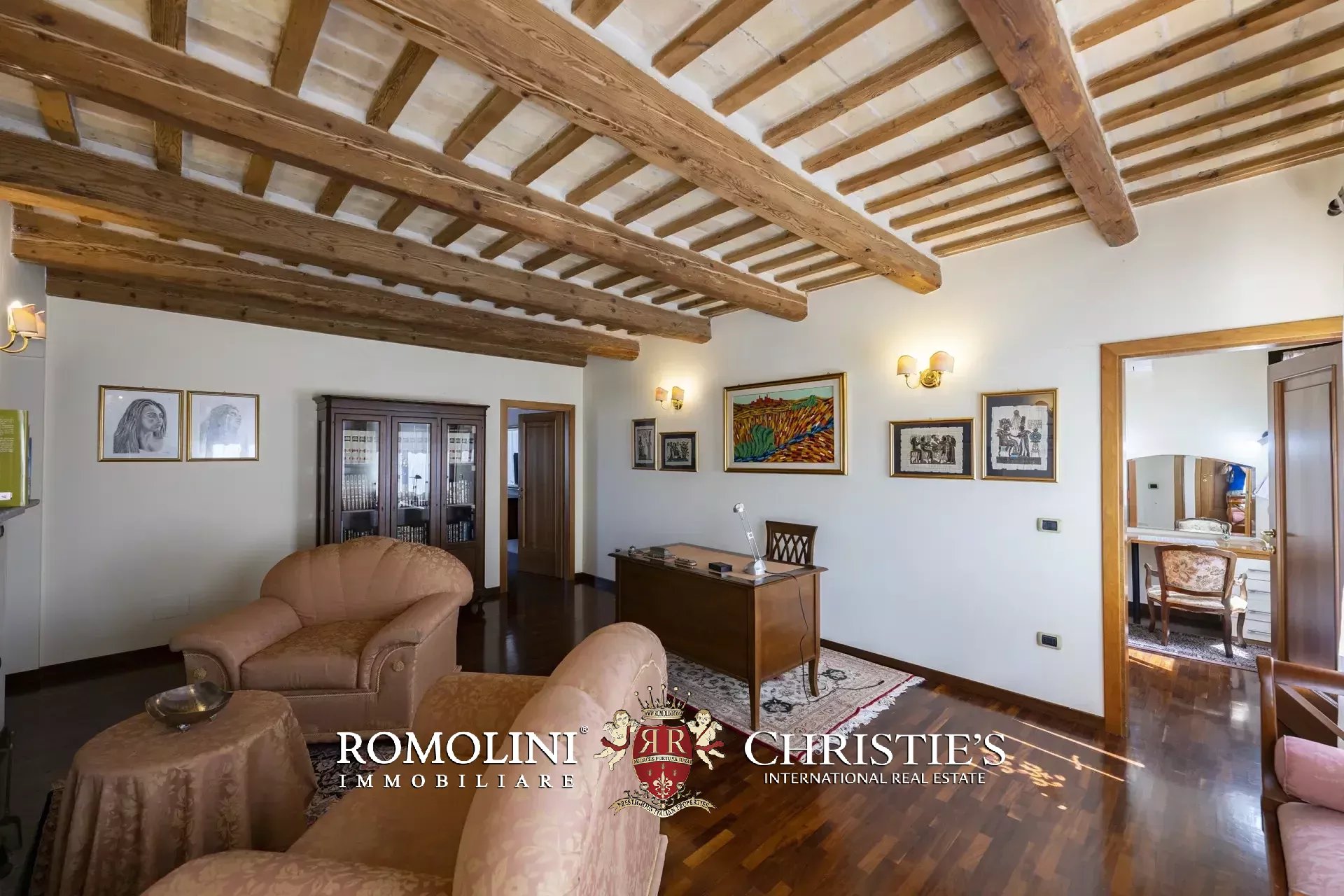 4 Bedroom Villa/Townhouse's Image 40