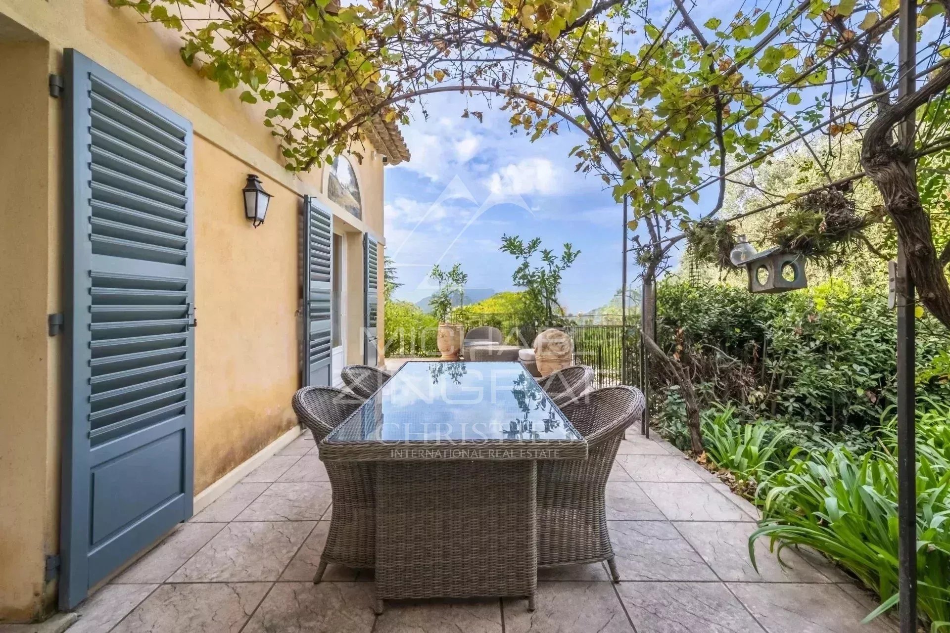 5 Bedroom Villa/Townhouse's Image 7