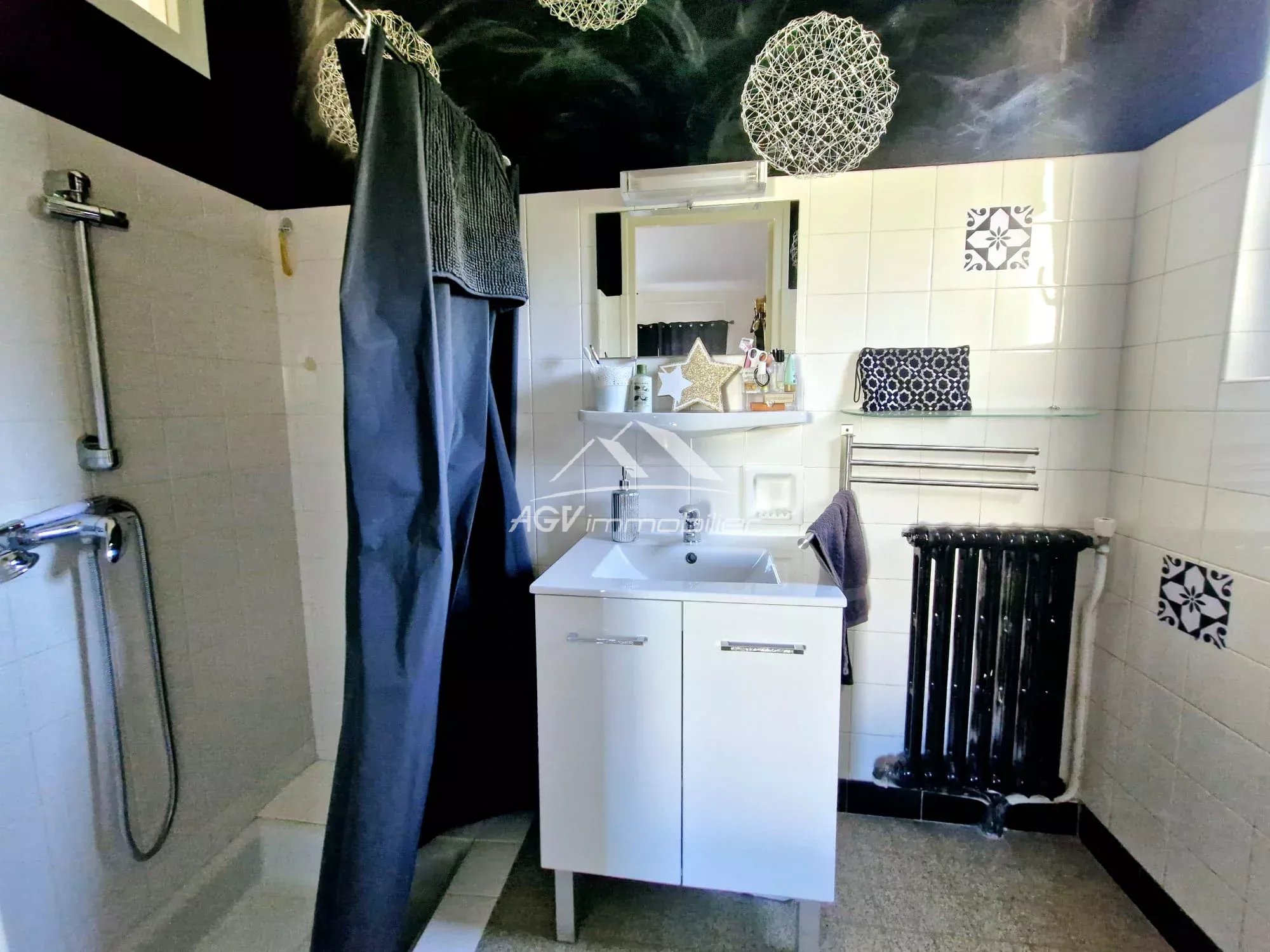 A Salindres, maison environ 159 m² sur 771 m² de terrain