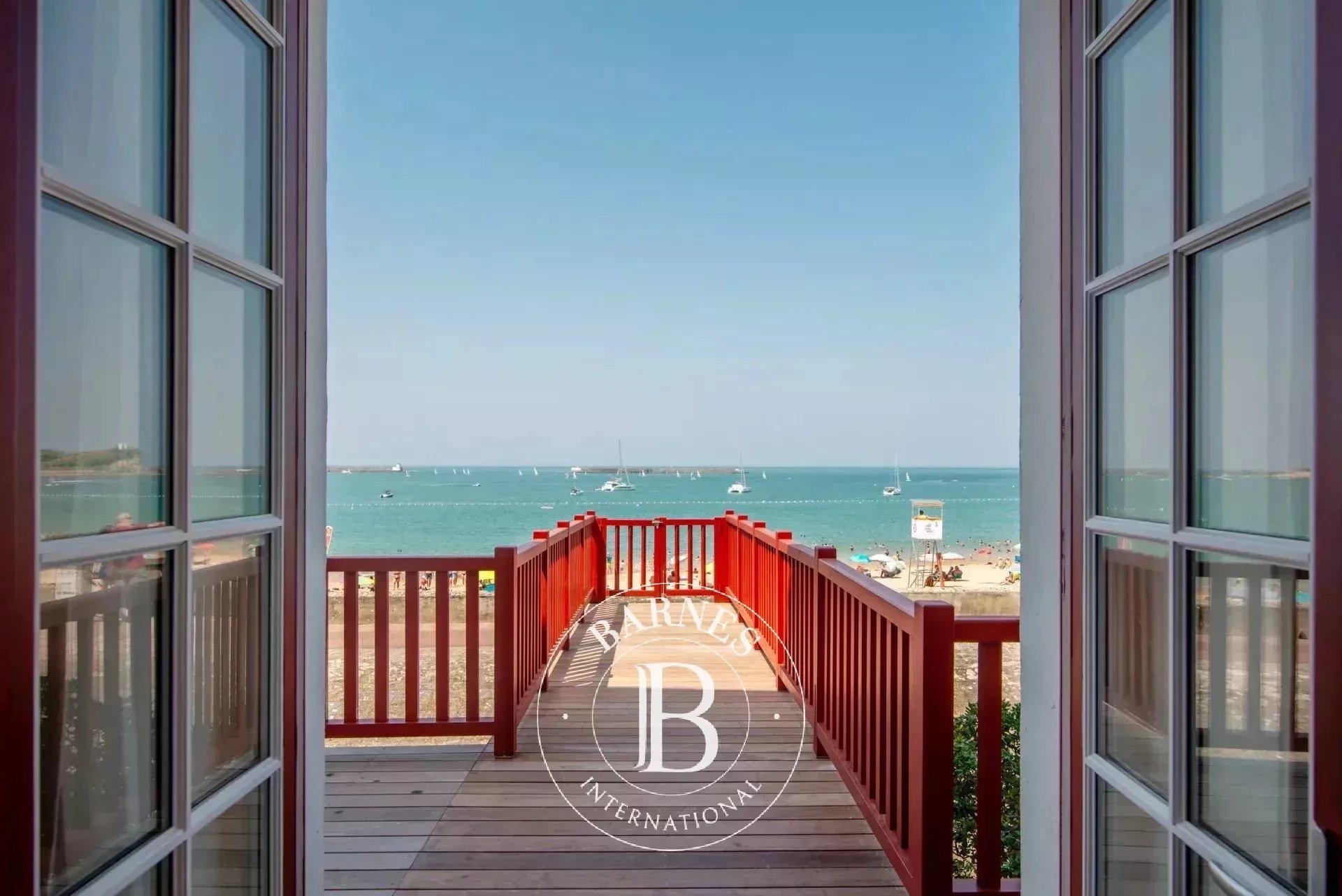 SAN JUAN DE LUZ - Frente al mar, propiedad excepcional con piscina