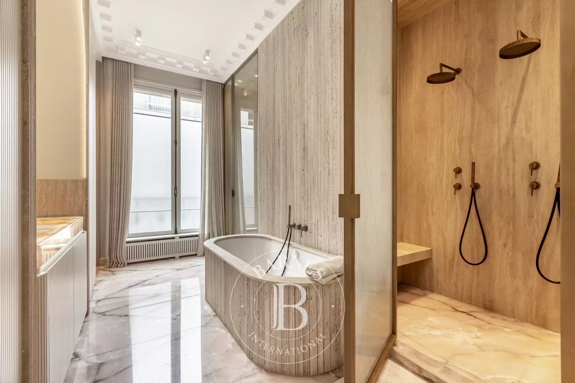 Daire Paris 8ème - picture 15