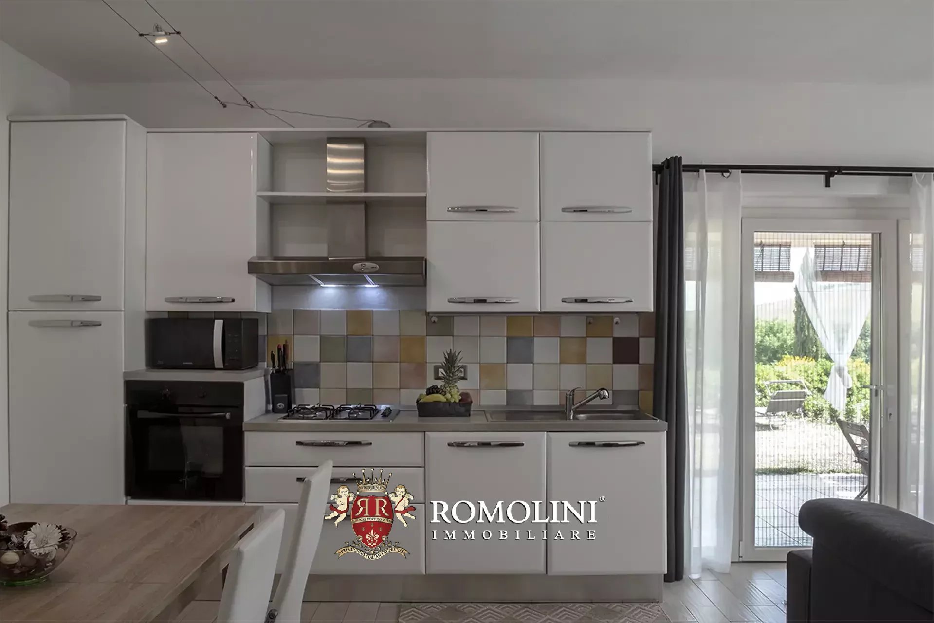 2 Bedroom Vineyard's Image 16