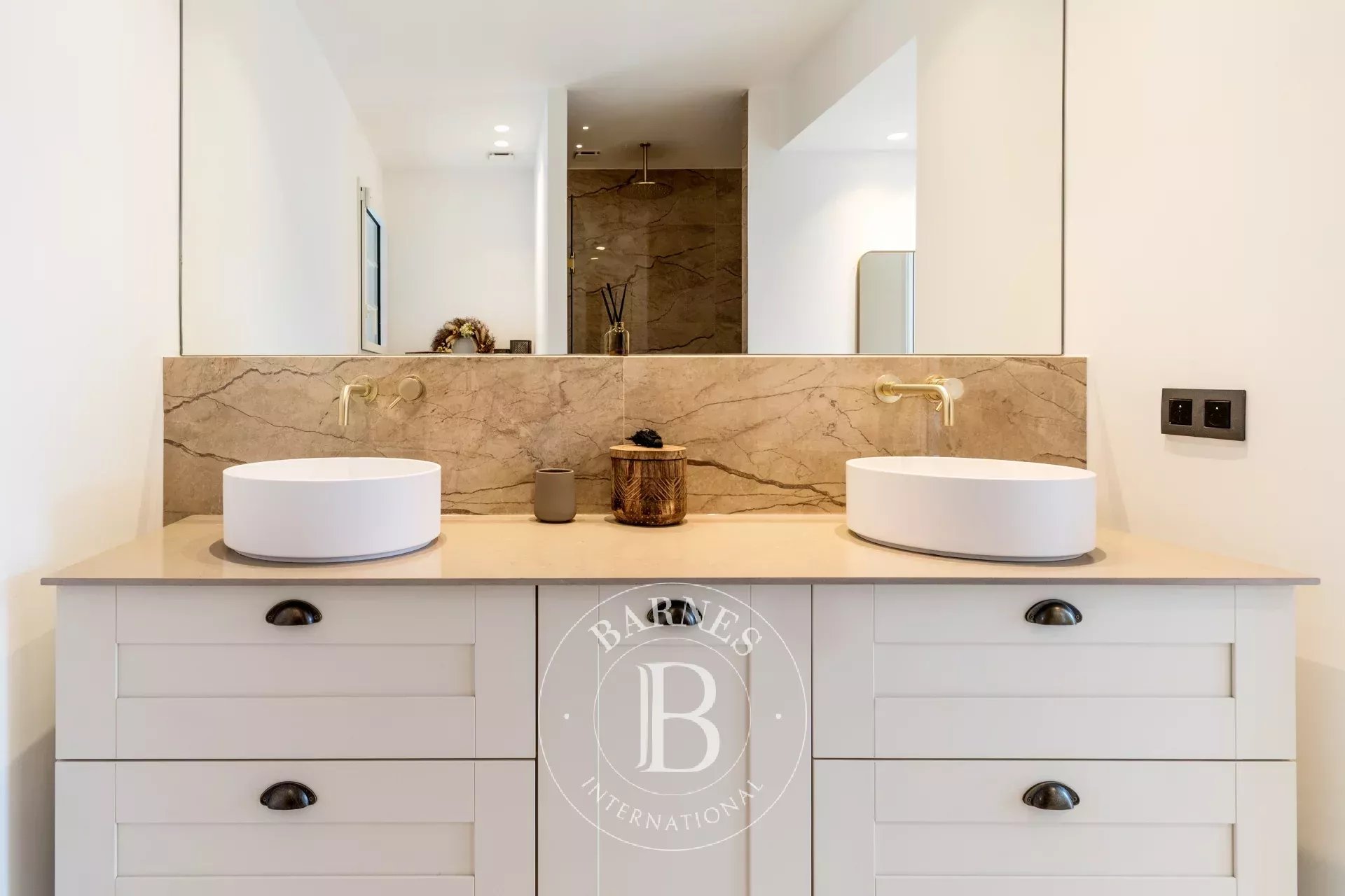 Le Rouret - Magnificent renovated family property in a quiet location - Panoramic hills view - picture 18