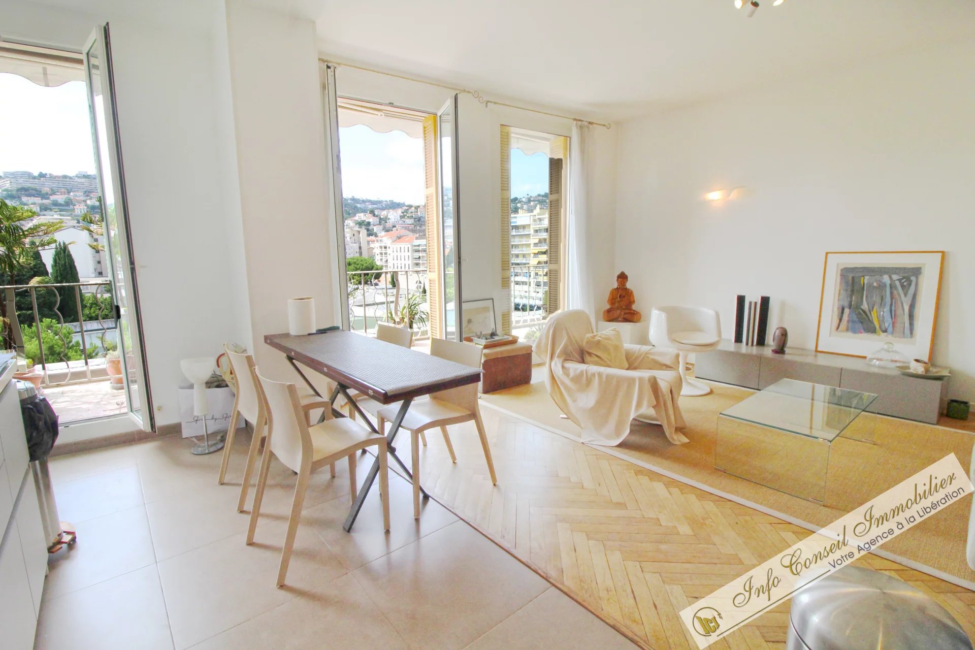 LIBERATION - AVANT DERNIER ÉTAGE - SPLENDIDE 3 P - BALCON - POSS GARAGE - 469.000 €