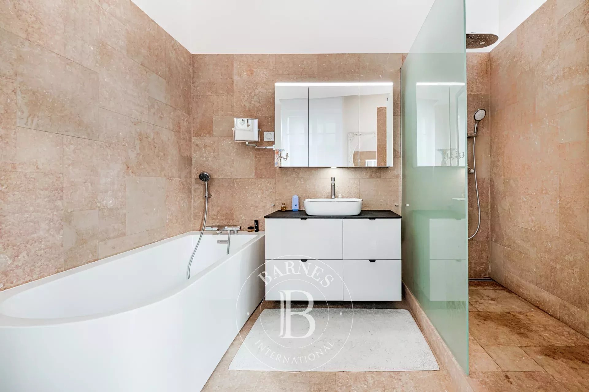 Daire Paris 4ème - picture 24