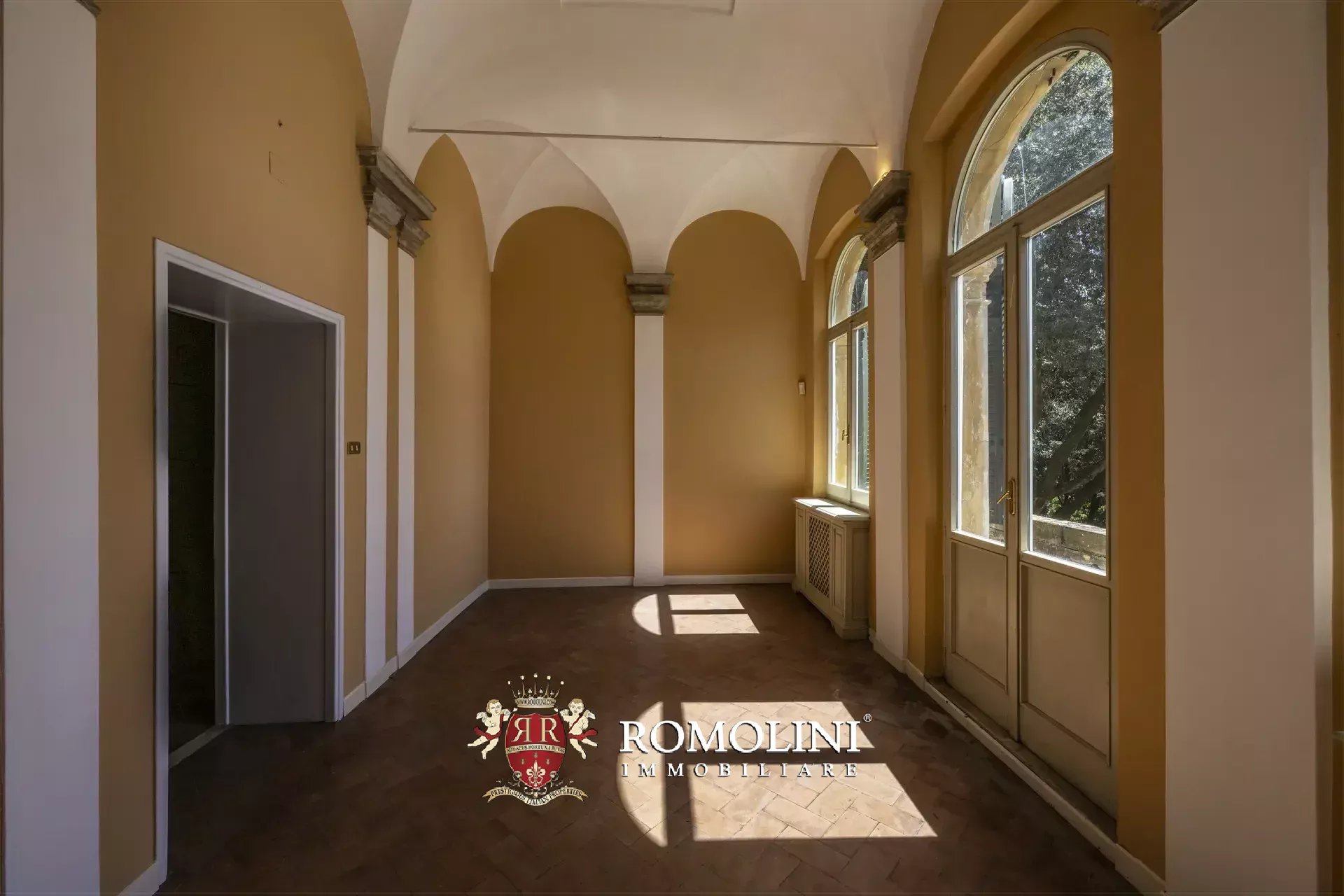 8 Bedroom Villa/Townhouse's Image 41
